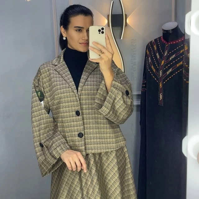 Türkmen fasonlar pombarh fasonlar Fasonlar 2025 fasonlar fason moda modalar Bezen bezen Türkmen fasonlar 2026 Türkmen fasonlar 2025 Türkmen fasonlar 2024 Türkmen fasonlar 2023 turkmenistan türkmenistan turkmen türkmen ashgabat  asgabat aşgabat balkan mary lebap dashoguz dasoguz daşoguz pombarh ponbarhat gulyupek gülýüpek stapel ştapel Gralan Çüýdeşen Abaýa Gadymy Krep Gurultaý 	Keteni Ýüpek Şifon Gipýur Lyon Welwet Atlas Kaşemir Streýç Suzana Ştapel Gülýüpek Pombarh Ýupka Gursakça Aksesuarlar Palto Penjek Okuw eşik Fata Sport eşik Uniforma Nakidka Öýme Şarf kompýuter ýaka ýaglyk Arenda köýnek 2nji el köýnek Taýyn köýnek Matalar Milli lybas milli lybaslar Toý köýnek Toý köýnekler toy koynek toy koynekler gundelik koynekler Gündelik	 
 köýnekler fata koynek Modern taze fason Eskiz koynektm turkmenkoynek türkmenkoynek fason moda moda fasonlar Iş eşik el iş	sada	ýakaly ýakasyz	keşdeli biserli	ýeňli giň nagyşly ýüregi açyk stoýka ýaka ýanly kombinasiýa 	zerli üsti aşak guşakly seçekli gysga ýeňli 