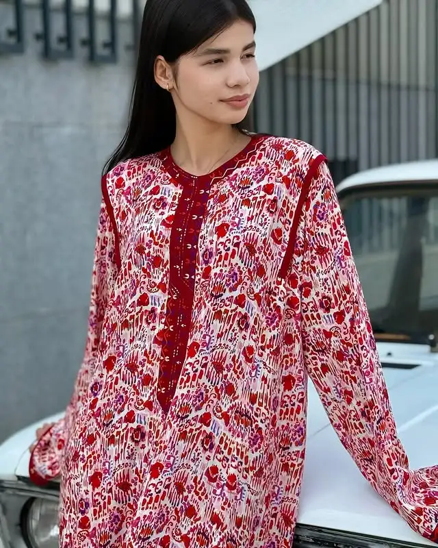 Türkmen fasonlar pombarh fasonlar Fasonlar 2025 fasonlar fason moda modalar Bezen bezen Türkmen fasonlar 2026 Türkmen fasonlar 2025 Türkmen fasonlar 2024 Türkmen fasonlar 2023 turkmenistan türkmenistan turkmen türkmen ashgabat  asgabat aşgabat balkan mary lebap dashoguz dasoguz daşoguz pombarh ponbarhat gulyupek gülýüpek stapel ştapel Gralan Çüýdeşen Abaýa Gadymy Krep Gurultaý 	Keteni Ýüpek Şifon Gipýur Lyon Welwet Atlas Kaşemir Streýç Suzana Ştapel Gülýüpek Pombarh Ýupka Gursakça Aksesuarlar Palto Penjek Okuw eşik Fata Sport eşik Uniforma Nakidka Öýme Şarf kompýuter ýaka ýaglyk Arenda köýnek 2nji el köýnek Taýyn köýnek Matalar Milli lybas milli lybaslar Toý köýnek Toý köýnekler toy koynek toy koynekler gundelik koynekler Gündelik	 
 köýnekler fata koynek Modern taze fason Eskiz koynektm turkmenkoynek türkmenkoynek fason moda moda fasonlar Iş eşik el iş	sada	ýakaly ýakasyz	keşdeli biserli	ýeňli giň nagyşly ýüregi açyk stoýka ýaka ýanly kombinasiýa 	zerli üsti aşak guşakly seçekli gysga ýeňli Ştapel Gündelik el iş, sada, ýakaly, ýanly, ýeňli, giň 17-25, 26-35 Gülgüne tomus, guyz