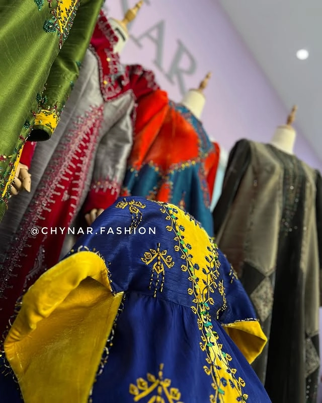 Türkmen fasonlar pombarh fasonlar Fasonlar 2025 fasonlar fason moda modalar Bezen bezen Türkmen fasonlar 2026 Türkmen fasonlar 2025 Türkmen fasonlar 2024 Türkmen fasonlar 2023 turkmenistan türkmenistan turkmen türkmen ashgabat  asgabat aşgabat balkan mary lebap dashoguz dasoguz daşoguz pombarh ponbarhat gulyupek gülýüpek stapel ştapel Gralan Çüýdeşen Abaýa Gadymy Krep Gurultaý 	Keteni Ýüpek Şifon Gipýur Lyon Welwet Atlas Kaşemir Streýç Suzana Ştapel Gülýüpek Pombarh Ýupka Gursakça Aksesuarlar Palto Penjek Okuw eşik Fata Sport eşik Uniforma Nakidka Öýme Şarf kompýuter ýaka ýaglyk Arenda köýnek 2nji el köýnek Taýyn köýnek Matalar Milli lybas milli lybaslar Toý köýnek Toý köýnekler toy koynek toy koynekler gundelik koynekler Gündelik	 
 köýnekler fata koynek Modern taze fason Eskiz koynektm turkmenkoynek türkmenkoynek fason moda moda fasonlar Iş eşik el iş	sada	ýakaly ýakasyz	keşdeli biserli	ýeňli giň nagyşly ýüregi açyk stoýka ýaka ýanly kombinasiýa 	zerli üsti aşak guşakly seçekli gysga ýeňli Ýüpek, Şantu Toý köýnek el iş, ýakasyz, ýanly, ýeňli, giň, kombinasiýa -12, 17-25, 26-35 Haki, Goýy-gyzyl, Çal, Gyzyl, Mämişi, Goýy-gök, Goýy-goňur, Sary, Altyn yaz, guyz, gysh
