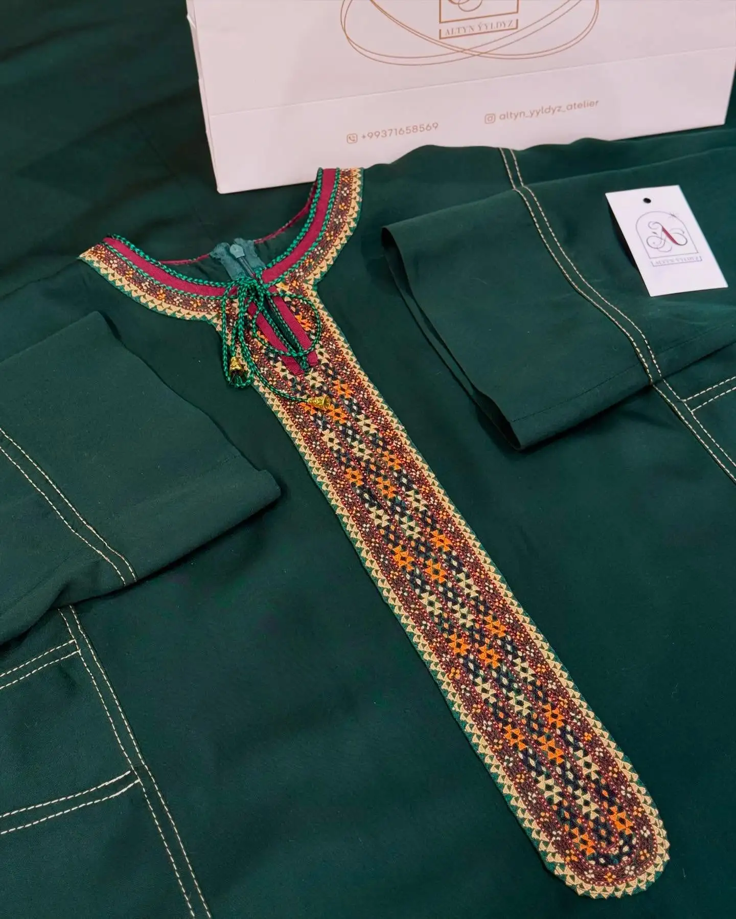 Türkmen fasonlar pombarh fasonlar Fasonlar 2025 fasonlar fason moda modalar Bezen bezen Türkmen fasonlar 2026 Türkmen fasonlar 2025 Türkmen fasonlar 2024 Türkmen fasonlar 2023 turkmenistan türkmenistan turkmen türkmen ashgabat  asgabat aşgabat balkan mary lebap dashoguz dasoguz daşoguz pombarh ponbarhat gulyupek gülýüpek stapel ştapel Gralan Çüýdeşen Abaýa Gadymy Krep Gurultaý 	Keteni Ýüpek Şifon Gipýur Lyon Welwet Atlas Kaşemir Streýç Suzana Ştapel Gülýüpek Pombarh Ýupka Gursakça Aksesuarlar Palto Penjek Okuw eşik Fata Sport eşik Uniforma Nakidka Öýme Şarf kompýuter ýaka ýaglyk Arenda köýnek 2nji el köýnek Taýyn köýnek Matalar Milli lybas milli lybaslar Toý köýnek Toý köýnekler toy koynek toy koynekler gundelik koynekler Gündelik	 
 köýnekler fata koynek Modern taze fason Eskiz koynektm turkmenkoynek türkmenkoynek fason moda moda fasonlar Iş eşik el iş	sada	ýakaly ýakasyz	keşdeli biserli	ýeňli giň nagyşly ýüregi açyk stoýka ýaka ýanly kombinasiýa 	zerli üsti aşak guşakly seçekli gysga ýeňli Ştapel Iş eşik el iş, keşdeli, ýakaly, ýanly, ýeňli, giň 26-35 Goýy-ýaşyl guyz