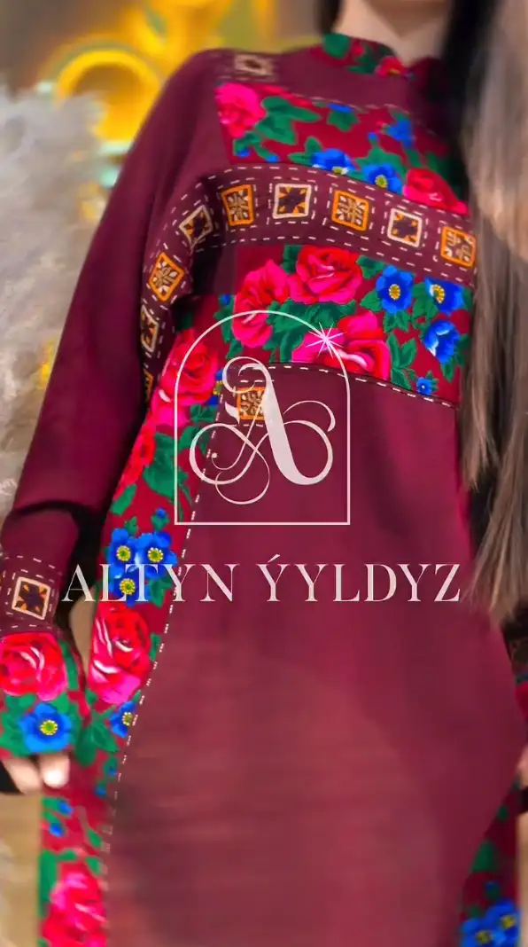 Türkmen fasonlar pombarh fasonlar Fasonlar 2025 fasonlar fason moda modalar Bezen bezen Türkmen fasonlar 2026 Türkmen fasonlar 2025 Türkmen fasonlar 2024 Türkmen fasonlar 2023 turkmenistan türkmenistan turkmen türkmen ashgabat  asgabat aşgabat balkan mary lebap dashoguz dasoguz daşoguz pombarh ponbarhat gulyupek gülýüpek stapel ştapel Gralan Çüýdeşen Abaýa Gadymy Krep Gurultaý 	Keteni Ýüpek Şifon Gipýur Lyon Welwet Atlas Kaşemir Streýç Suzana Ştapel Gülýüpek Pombarh Ýupka Gursakça Aksesuarlar Palto Penjek Okuw eşik Fata Sport eşik Uniforma Nakidka Öýme Şarf kompýuter ýaka ýaglyk Arenda köýnek 2nji el köýnek Taýyn köýnek Matalar Milli lybas milli lybaslar Toý köýnek Toý köýnekler toy koynek toy koynekler gundelik koynekler Gündelik	 
 köýnekler fata koynek Modern taze fason Eskiz koynektm turkmenkoynek türkmenkoynek fason moda moda fasonlar Iş eşik el iş	sada	ýakaly ýakasyz	keşdeli biserli	ýeňli giň nagyşly ýüregi açyk stoýka ýaka ýanly kombinasiýa 	zerli üsti aşak guşakly seçekli gysga ýeňli el iş, ýeňli, giň, nagyşly 17-25, 26-35 Goýy-gyzyl, Gyzyl yaz, tomus, guyz, gysh