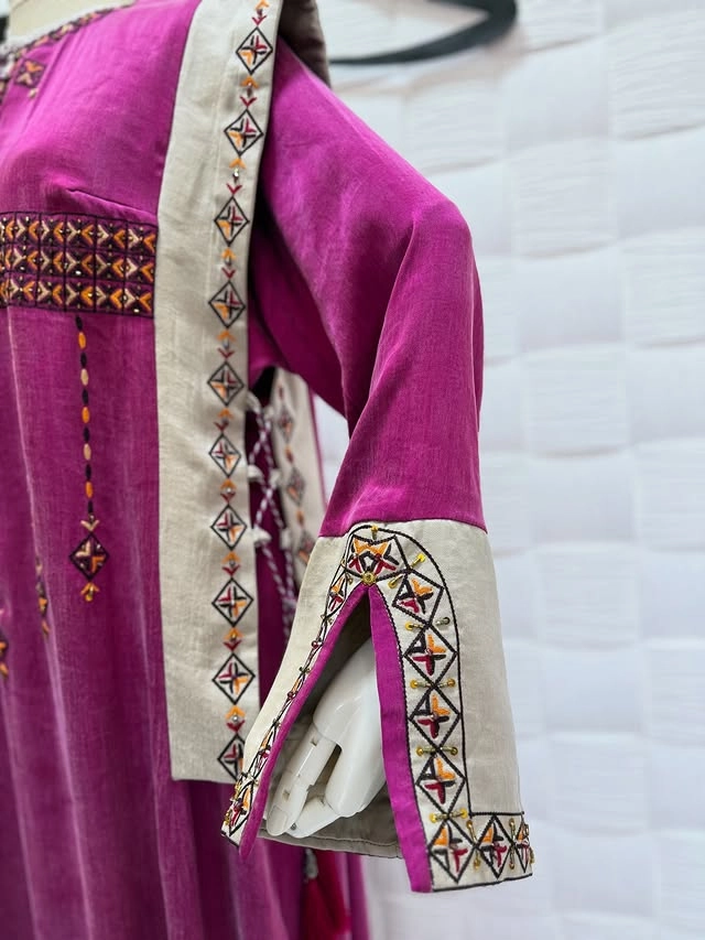 Türkmen fasonlar pombarh fasonlar Fasonlar 2025 fasonlar fason moda modalar Bezen bezen Türkmen fasonlar 2026 Türkmen fasonlar 2025 Türkmen fasonlar 2024 Türkmen fasonlar 2023 turkmenistan türkmenistan turkmen türkmen ashgabat  asgabat aşgabat balkan mary lebap dashoguz dasoguz daşoguz pombarh ponbarhat gulyupek gülýüpek stapel ştapel Gralan Çüýdeşen Abaýa Gadymy Krep Gurultaý 	Keteni Ýüpek Şifon Gipýur Lyon Welwet Atlas Kaşemir Streýç Suzana Ştapel Gülýüpek Pombarh Ýupka Gursakça Aksesuarlar Palto Penjek Okuw eşik Fata Sport eşik Uniforma Nakidka Öýme Şarf kompýuter ýaka ýaglyk Arenda köýnek 2nji el köýnek Taýyn köýnek Matalar Milli lybas milli lybaslar Toý köýnek Toý köýnekler toy koynek toy koynekler gundelik koynekler Gündelik	 
 köýnekler fata koynek Modern taze fason Eskiz koynektm turkmenkoynek türkmenkoynek fason moda moda fasonlar Iş eşik el iş	sada	ýakaly ýakasyz	keşdeli biserli	ýeňli giň nagyşly ýüregi açyk stoýka ýaka ýanly kombinasiýa 	zerli üsti aşak guşakly seçekli gysga ýeňli Toý köýnek keşdeli, ýakasyz, ýanly, ýeňli, kombinasiýa 26-35 Bežewyý, Gülgüne yaz, tomus, guyz, gysh