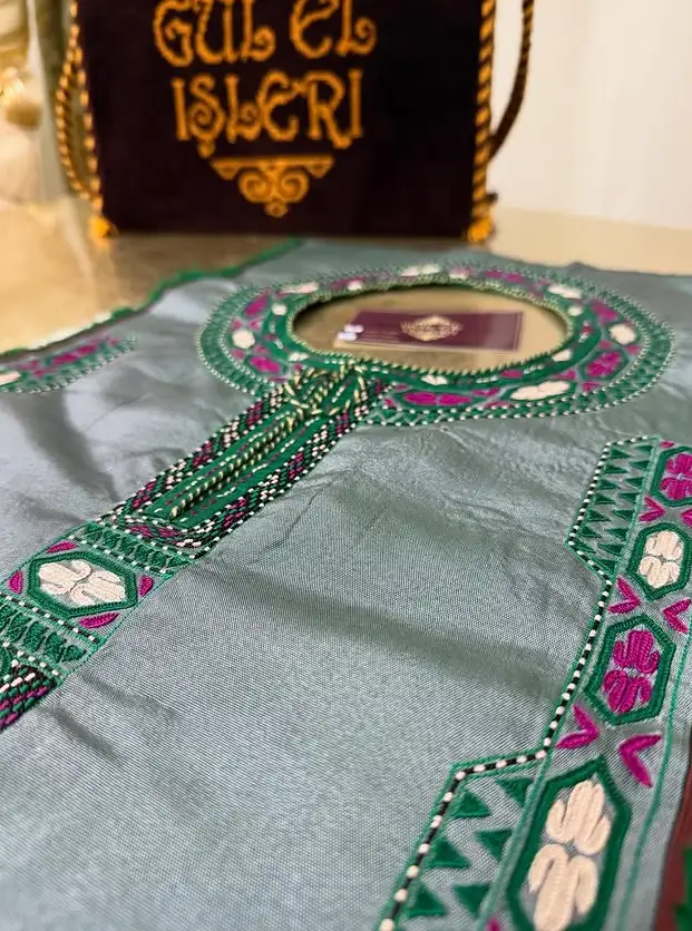 Türkmen fasonlar pombarh fasonlar Fasonlar 2025 fasonlar fason moda modalar Bezen bezen Türkmen fasonlar 2026 Türkmen fasonlar 2025 Türkmen fasonlar 2024 Türkmen fasonlar 2023 turkmenistan türkmenistan turkmen türkmen ashgabat  asgabat aşgabat balkan mary lebap dashoguz dasoguz daşoguz pombarh ponbarhat gulyupek gülýüpek stapel ştapel Gralan Çüýdeşen Abaýa Gadymy Krep Gurultaý 	Keteni Ýüpek Şifon Gipýur Lyon Welwet Atlas Kaşemir Streýç Suzana Ştapel Gülýüpek Pombarh Ýupka Gursakça Aksesuarlar Palto Penjek Okuw eşik Fata Sport eşik Uniforma Nakidka Öýme Şarf kompýuter ýaka ýaglyk Arenda köýnek 2nji el köýnek Taýyn köýnek Matalar Milli lybas milli lybaslar Toý köýnek Toý köýnekler toy koynek toy koynekler gundelik koynekler Gündelik	 
 köýnekler fata koynek Modern taze fason Eskiz koynektm turkmenkoynek türkmenkoynek fason moda moda fasonlar Iş eşik el iş	sada	ýakaly ýakasyz	keşdeli biserli	ýeňli giň nagyşly ýüregi açyk stoýka ýaka ýanly kombinasiýa 	zerli üsti aşak guşakly seçekli gysga ýeňli el iş, keşdeli, el ýaka, gaýma 12-16, 17-25, 26-35, 35+  yaz, tomus, guyz, gysh