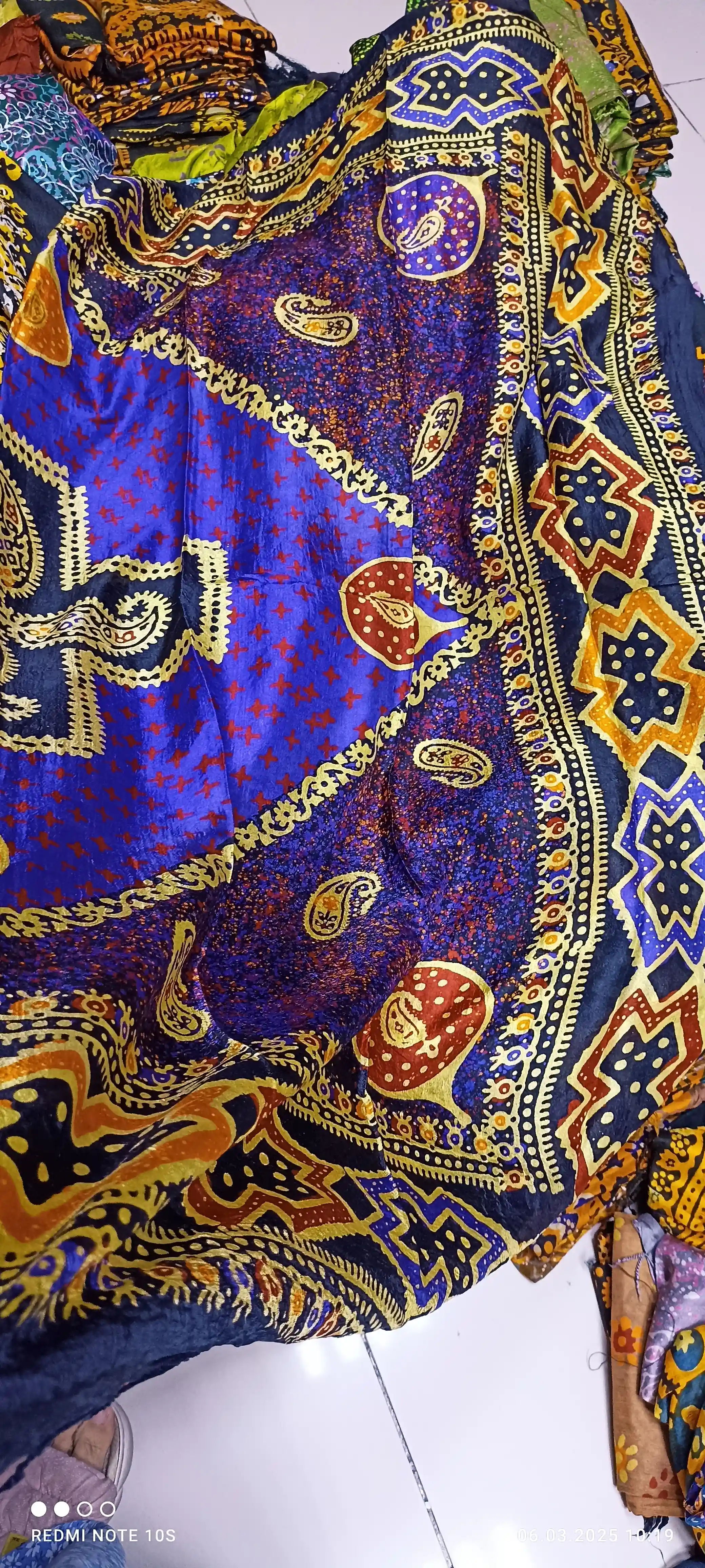 Türkmen fasonlar pombarh fasonlar Fasonlar 2025 fasonlar fason moda modalar Bezen bezen Türkmen fasonlar 2026 Türkmen fasonlar 2025 Türkmen fasonlar 2024 Türkmen fasonlar 2023 turkmenistan türkmenistan turkmen türkmen ashgabat  asgabat aşgabat balkan mary lebap dashoguz dasoguz daşoguz pombarh ponbarhat gulyupek gülýüpek stapel ştapel Gralan Çüýdeşen Abaýa Gadymy Krep Gurultaý 	Keteni Ýüpek Şifon Gipýur Lyon Welwet Atlas Kaşemir Streýç Suzana Ştapel Gülýüpek Pombarh Ýupka Gursakça Aksesuarlar Palto Penjek Okuw eşik Fata Sport eşik Uniforma Nakidka Öýme Şarf kompýuter ýaka ýaglyk Arenda köýnek 2nji el köýnek Taýyn köýnek Matalar Milli lybas milli lybaslar Toý köýnek Toý köýnekler toy koynek toy koynekler gundelik koynekler Gündelik	 
 köýnekler fata koynek Modern taze fason Eskiz koynektm turkmenkoynek türkmenkoynek fason moda moda fasonlar Iş eşik el iş	sada	ýakaly ýakasyz	keşdeli biserli	ýeňli giň nagyşly ýüregi açyk stoýka ýaka ýanly kombinasiýa 	zerli üsti aşak guşakly seçekli gysga ýeňli Öýme