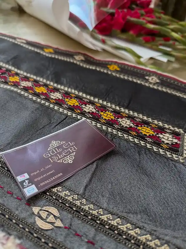 Türkmen fasonlar pombarh fasonlar Fasonlar 2025 fasonlar fason moda modalar Bezen bezen Türkmen fasonlar 2026 Türkmen fasonlar 2025 Türkmen fasonlar 2024 Türkmen fasonlar 2023 turkmenistan türkmenistan turkmen türkmen ashgabat  asgabat aşgabat balkan mary lebap dashoguz dasoguz daşoguz pombarh ponbarhat gulyupek gülýüpek stapel ştapel Gralan Çüýdeşen Abaýa Gadymy Krep Gurultaý 	Keteni Ýüpek Şifon Gipýur Lyon Welwet Atlas Kaşemir Streýç Suzana Ştapel Gülýüpek Pombarh Ýupka Gursakça Aksesuarlar Palto Penjek Okuw eşik Fata Sport eşik Uniforma Nakidka Öýme Şarf kompýuter ýaka ýaglyk Arenda köýnek 2nji el köýnek Taýyn köýnek Matalar Milli lybas milli lybaslar Toý köýnek Toý köýnekler toy koynek toy koynekler gundelik koynekler Gündelik	 
 köýnekler fata koynek Modern taze fason Eskiz koynektm turkmenkoynek türkmenkoynek fason moda moda fasonlar Iş eşik el iş	sada	ýakaly ýakasyz	keşdeli biserli	ýeňli giň nagyşly ýüregi açyk stoýka ýaka ýanly kombinasiýa 	zerli üsti aşak guşakly seçekli gysga ýeňli el iş, keşdeli, el ýaka, gaýma 12-16, 17-25, 26-35, 35+  yaz, tomus, guyz, gysh