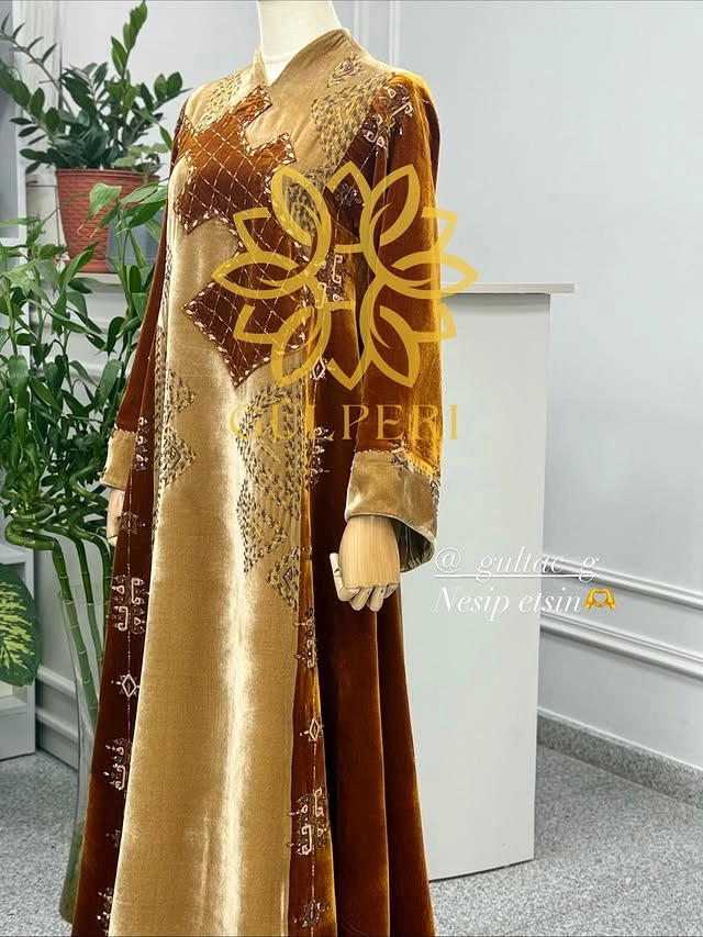 Türkmen fasonlar pombarh fasonlar Fasonlar 2025 fasonlar fason moda modalar Bezen bezen Türkmen fasonlar 2026 Türkmen fasonlar 2025 Türkmen fasonlar 2024 Türkmen fasonlar 2023 turkmenistan türkmenistan turkmen türkmen ashgabat  asgabat aşgabat balkan mary lebap dashoguz dasoguz daşoguz pombarh ponbarhat gulyupek gülýüpek stapel ştapel Gralan Çüýdeşen Abaýa Gadymy Krep Gurultaý 	Keteni Ýüpek Şifon Gipýur Lyon Welwet Atlas Kaşemir Streýç Suzana Ştapel Gülýüpek Pombarh Ýupka Gursakça Aksesuarlar Palto Penjek Okuw eşik Fata Sport eşik Uniforma Nakidka Öýme Şarf kompýuter ýaka ýaglyk Arenda köýnek 2nji el köýnek Taýyn köýnek Matalar Milli lybas milli lybaslar Toý köýnek Toý köýnekler toy koynek toy koynekler gundelik koynekler Gündelik	 
 köýnekler fata koynek Modern taze fason Eskiz koynektm turkmenkoynek türkmenkoynek fason moda moda fasonlar Iş eşik el iş	sada	ýakaly ýakasyz	keşdeli biserli	ýeňli giň nagyşly ýüregi açyk stoýka ýaka ýanly kombinasiýa 	zerli üsti aşak guşakly seçekli gysga ýeňli 