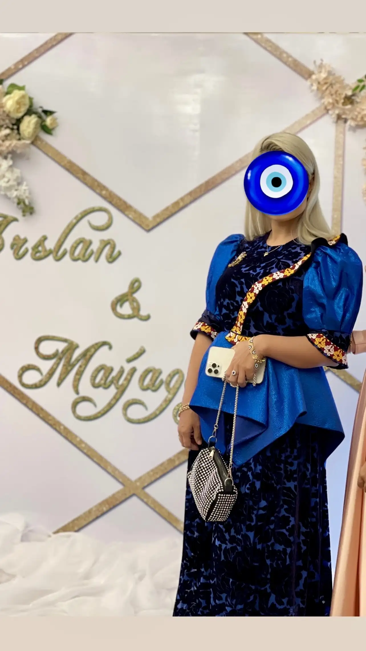 Türkmen fasonlar pombarh fasonlar Fasonlar 2025 fasonlar fason moda modalar Bezen bezen Türkmen fasonlar 2026 Türkmen fasonlar 2025 Türkmen fasonlar 2024 Türkmen fasonlar 2023 turkmenistan türkmenistan turkmen türkmen ashgabat  asgabat aşgabat balkan mary lebap dashoguz dasoguz daşoguz pombarh ponbarhat gulyupek gülýüpek stapel ştapel Gralan Çüýdeşen Abaýa Gadymy Krep Gurultaý 	Keteni Ýüpek Şifon Gipýur Lyon Welwet Atlas Kaşemir Streýç Suzana Ştapel Gülýüpek Pombarh Ýupka Gursakça Aksesuarlar Palto Penjek Okuw eşik Fata Sport eşik Uniforma Nakidka Öýme Şarf kompýuter ýaka ýaglyk Arenda köýnek 2nji el köýnek Taýyn köýnek Matalar Milli lybas milli lybaslar Toý köýnek Toý köýnekler toy koynek toy koynekler gundelik koynekler Gündelik	 
 köýnekler fata koynek Modern taze fason Eskiz koynektm turkmenkoynek türkmenkoynek fason moda moda fasonlar Iş eşik el iş	sada	ýakaly ýakasyz	keşdeli biserli	ýeňli giň nagyşly ýüregi açyk stoýka ýaka ýanly kombinasiýa 	zerli üsti aşak guşakly seçekli gysga ýeňli Keteni, Panbarhat (Pombarh) Toý köýnek keşdeli, gysga ýeňli, giň, kombinasiýa, nagyşly 26-35 Gök, Goýy-gök yaz, tomus, guyz 2nji el