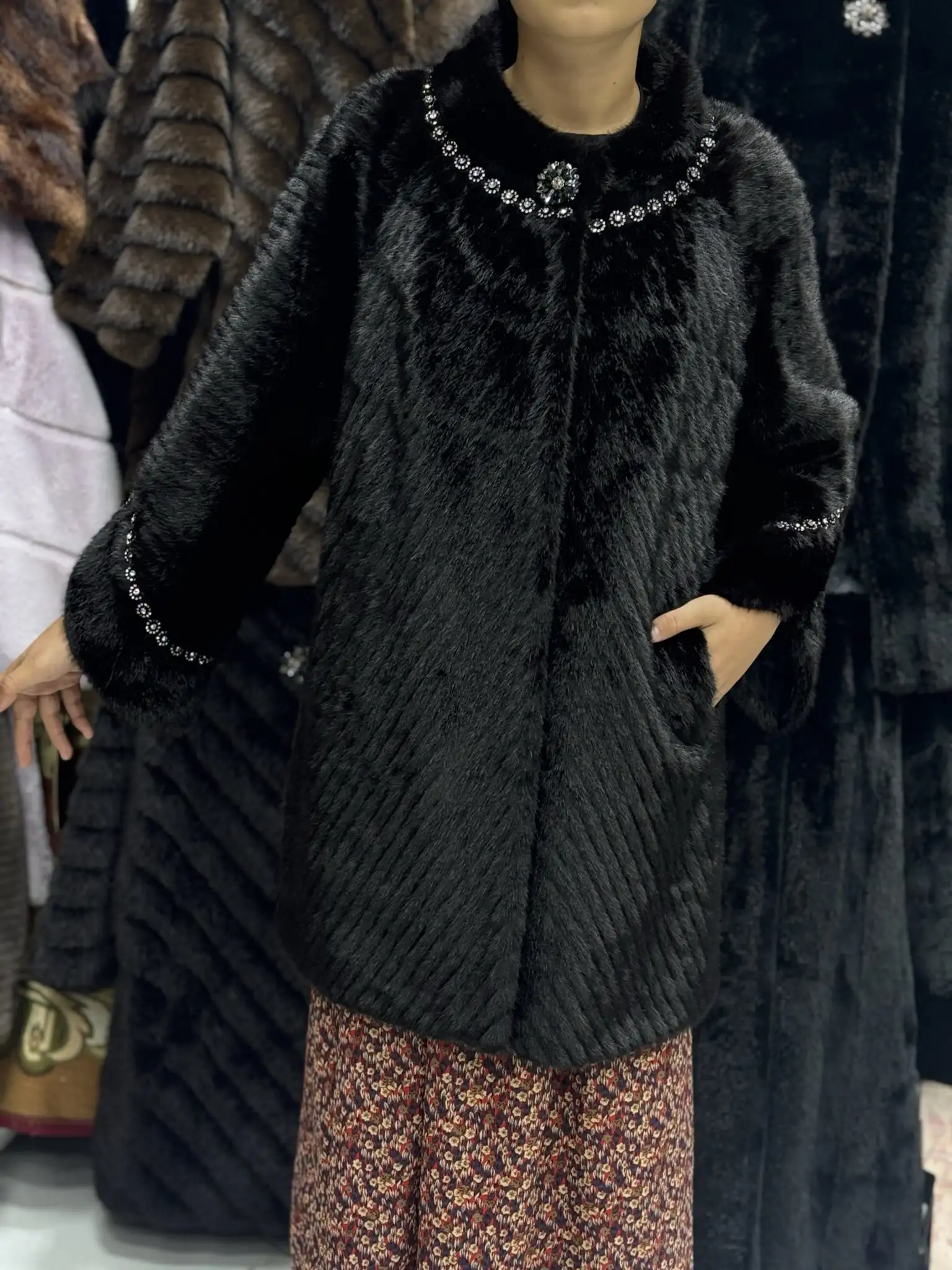 Türkmen fasonlar pombarh fasonlar Fasonlar 2025 fasonlar fason moda modalar Bezen bezen Türkmen fasonlar 2026 Türkmen fasonlar 2025 Türkmen fasonlar 2024 Türkmen fasonlar 2023 turkmenistan türkmenistan turkmen türkmen ashgabat  asgabat aşgabat balkan mary lebap dashoguz dasoguz daşoguz pombarh ponbarhat gulyupek gülýüpek stapel ştapel Gralan Çüýdeşen Abaýa Gadymy Krep Gurultaý 	Keteni Ýüpek Şifon Gipýur Lyon Welwet Atlas Kaşemir Streýç Suzana Ştapel Gülýüpek Pombarh Ýupka Gursakça Aksesuarlar Palto Penjek Okuw eşik Fata Sport eşik Uniforma Nakidka Öýme Şarf kompýuter ýaka ýaglyk Arenda köýnek 2nji el köýnek Taýyn köýnek Matalar Milli lybas milli lybaslar Toý köýnek Toý köýnekler toy koynek toy koynekler gundelik koynekler Gündelik	 
 köýnekler fata koynek Modern taze fason Eskiz koynektm turkmenkoynek türkmenkoynek fason moda moda fasonlar Iş eşik el iş	sada	ýakaly ýakasyz	keşdeli biserli	ýeňli giň nagyşly ýüregi açyk stoýka ýaka ýanly kombinasiýa 	zerli üsti aşak guşakly seçekli gysga ýeňli 