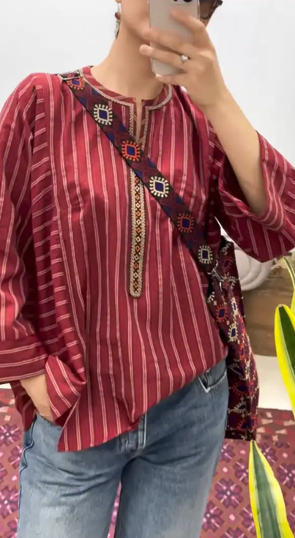 Türkmen fasonlar pombarh fasonlar Fasonlar 2025 fasonlar fason moda modalar Bezen bezen Türkmen fasonlar 2026 Türkmen fasonlar 2025 Türkmen fasonlar 2024 Türkmen fasonlar 2023 turkmenistan türkmenistan turkmen türkmen ashgabat  asgabat aşgabat balkan mary lebap dashoguz dasoguz daşoguz pombarh ponbarhat gulyupek gülýüpek stapel ştapel Gralan Çüýdeşen Abaýa Gadymy Krep Gurultaý 	Keteni Ýüpek Şifon Gipýur Lyon Welwet Atlas Kaşemir Streýç Suzana Ştapel Gülýüpek Pombarh Ýupka Gursakça Aksesuarlar Palto Penjek Okuw eşik Fata Sport eşik Uniforma Nakidka Öýme Şarf kompýuter ýaka ýaglyk Arenda köýnek 2nji el köýnek Taýyn köýnek Matalar Milli lybas milli lybaslar Toý köýnek Toý köýnekler toy koynek toy koynekler gundelik koynekler Gündelik	 
 köýnekler fata koynek Modern taze fason Eskiz koynektm turkmenkoynek türkmenkoynek fason moda moda fasonlar Iş eşik el iş	sada	ýakaly ýakasyz	keşdeli biserli	ýeňli giň nagyşly ýüregi açyk stoýka ýaka ýanly kombinasiýa 	zerli üsti aşak guşakly seçekli gysga ýeňli Keteni Modern, Milli lybas ýakaly, ýeňli, giň 17-25, 26-35 Gyzyl yaz, tomus, guyz