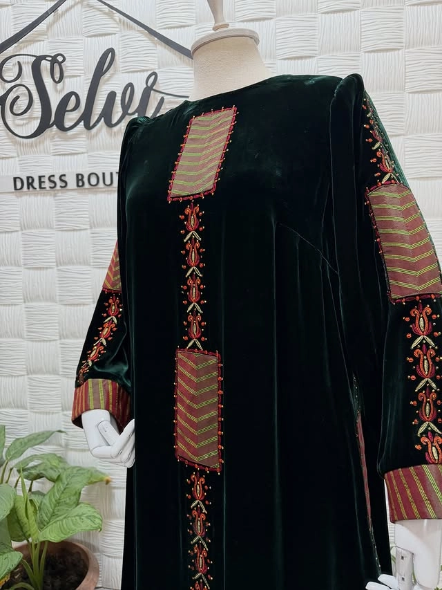 Türkmen fasonlar pombarh fasonlar Fasonlar 2025 fasonlar fason moda modalar Bezen bezen Türkmen fasonlar 2026 Türkmen fasonlar 2025 Türkmen fasonlar 2024 Türkmen fasonlar 2023 turkmenistan türkmenistan turkmen türkmen ashgabat  asgabat aşgabat balkan mary lebap dashoguz dasoguz daşoguz pombarh ponbarhat gulyupek gülýüpek stapel ştapel Gralan Çüýdeşen Abaýa Gadymy Krep Gurultaý 	Keteni Ýüpek Şifon Gipýur Lyon Welwet Atlas Kaşemir Streýç Suzana Ştapel Gülýüpek Pombarh Ýupka Gursakça Aksesuarlar Palto Penjek Okuw eşik Fata Sport eşik Uniforma Nakidka Öýme Şarf kompýuter ýaka ýaglyk Arenda köýnek 2nji el köýnek Taýyn köýnek Matalar Milli lybas milli lybaslar Toý köýnek Toý köýnekler toy koynek toy koynekler gundelik koynekler Gündelik	 
 köýnekler fata koynek Modern taze fason Eskiz koynektm turkmenkoynek türkmenkoynek fason moda moda fasonlar Iş eşik el iş	sada	ýakaly ýakasyz	keşdeli biserli	ýeňli giň nagyşly ýüregi açyk stoýka ýaka ýanly kombinasiýa 	zerli üsti aşak guşakly seçekli gysga ýeňli 