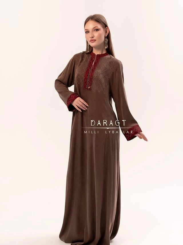 Türkmen fasonlar pombarh fasonlar Fasonlar 2025 fasonlar fason moda modalar Bezen bezen Türkmen fasonlar 2026 Türkmen fasonlar 2025 Türkmen fasonlar 2024 Türkmen fasonlar 2023 turkmenistan türkmenistan turkmen türkmen ashgabat  asgabat aşgabat balkan mary lebap dashoguz dasoguz daşoguz pombarh ponbarhat gulyupek gülýüpek stapel ştapel Gralan Çüýdeşen Abaýa Gadymy Krep Gurultaý 	Keteni Ýüpek Şifon Gipýur Lyon Welwet Atlas Kaşemir Streýç Suzana Ştapel Gülýüpek Pombarh Ýupka Gursakça Aksesuarlar Palto Penjek Okuw eşik Fata Sport eşik Uniforma Nakidka Öýme Şarf kompýuter ýaka ýaglyk Arenda köýnek 2nji el köýnek Taýyn köýnek Matalar Milli lybas milli lybaslar Toý köýnek Toý köýnekler toy koynek toy koynekler gundelik koynekler Gündelik	 
 köýnekler fata koynek Modern taze fason Eskiz koynektm turkmenkoynek türkmenkoynek fason moda moda fasonlar Iş eşik el iş	sada	ýakaly ýakasyz	keşdeli biserli	ýeňli giň nagyşly ýüregi açyk stoýka ýaka ýanly kombinasiýa 	zerli üsti aşak guşakly seçekli gysga ýeňli Gülýüpek Gündelik, Milli lybas el iş, keşdeli, ýakaly, ýeňli, giň, nagyşly 17-25, 26-35 Goňur, Goýy-goňur, Goýy-çal, Altyn yaz, tomus, guyz