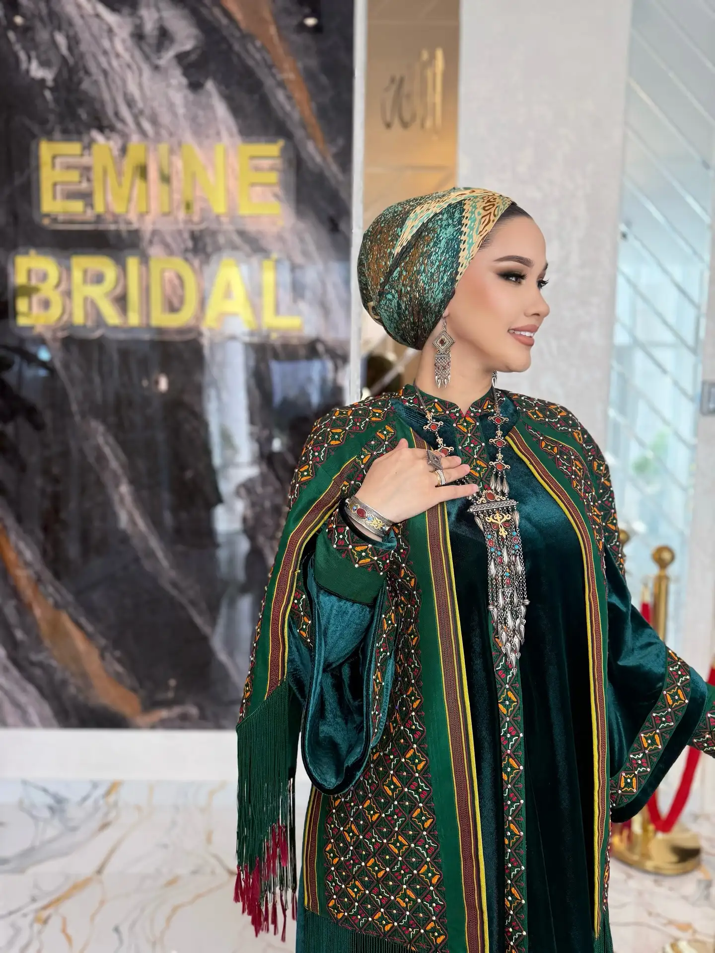 Türkmen fasonlar pombarh fasonlar Fasonlar 2025 fasonlar fason moda modalar Bezen bezen Türkmen fasonlar 2026 Türkmen fasonlar 2025 Türkmen fasonlar 2024 Türkmen fasonlar 2023 turkmenistan türkmenistan turkmen türkmen ashgabat  asgabat aşgabat balkan mary lebap dashoguz dasoguz daşoguz pombarh ponbarhat gulyupek gülýüpek stapel ştapel Gralan Çüýdeşen Abaýa Gadymy Krep Gurultaý 	Keteni Ýüpek Şifon Gipýur Lyon Welwet Atlas Kaşemir Streýç Suzana Ştapel Gülýüpek Pombarh Ýupka Gursakça Aksesuarlar Palto Penjek Okuw eşik Fata Sport eşik Uniforma Nakidka Öýme Şarf kompýuter ýaka ýaglyk Arenda köýnek 2nji el köýnek Taýyn köýnek Matalar Milli lybas milli lybaslar Toý köýnek Toý köýnekler toy koynek toy koynekler gundelik koynekler Gündelik	 
 köýnekler fata koynek Modern taze fason Eskiz koynektm turkmenkoynek türkmenkoynek fason moda moda fasonlar Iş eşik el iş	sada	ýakaly ýakasyz	keşdeli biserli	ýeňli giň nagyşly ýüregi açyk stoýka ýaka ýanly kombinasiýa 	zerli üsti aşak guşakly seçekli gysga ýeňli Milli lybas el iş, keşdeli, ýeňli, giň, nagyşly 26-35 Haki, Goýy-ýaşyl yaz, tomus, guyz