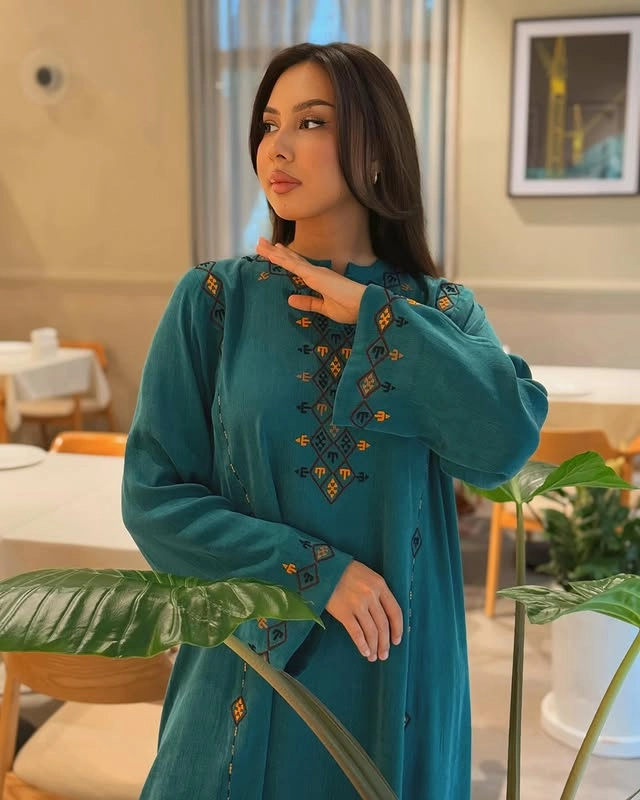 Türkmen fasonlar pombarh fasonlar Fasonlar 2025 fasonlar fason moda modalar Bezen bezen Türkmen fasonlar 2026 Türkmen fasonlar 2025 Türkmen fasonlar 2024 Türkmen fasonlar 2023 turkmenistan türkmenistan turkmen türkmen ashgabat  asgabat aşgabat balkan mary lebap dashoguz dasoguz daşoguz pombarh ponbarhat gulyupek gülýüpek stapel ştapel Gralan Çüýdeşen Abaýa Gadymy Krep Gurultaý 	Keteni Ýüpek Şifon Gipýur Lyon Welwet Atlas Kaşemir Streýç Suzana Ştapel Gülýüpek Pombarh Ýupka Gursakça Aksesuarlar Palto Penjek Okuw eşik Fata Sport eşik Uniforma Nakidka Öýme Şarf kompýuter ýaka ýaglyk Arenda köýnek 2nji el köýnek Taýyn köýnek Matalar Milli lybas milli lybaslar Toý köýnek Toý köýnekler toy koynek toy koynekler gundelik koynekler Gündelik	 
 köýnekler fata koynek Modern taze fason Eskiz koynektm turkmenkoynek türkmenkoynek fason moda moda fasonlar Iş eşik el iş	sada	ýakaly ýakasyz	keşdeli biserli	ýeňli giň nagyşly ýüregi açyk stoýka ýaka ýanly kombinasiýa 	zerli üsti aşak guşakly seçekli gysga ýeňli Gülýüpek Gündelik el iş, ýakaly, ýanly, ýeňli, giň, nagyşly 26-35  yaz, tomus, guyz