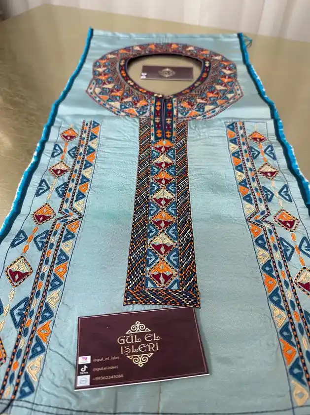 Türkmen fasonlar pombarh fasonlar Fasonlar 2025 fasonlar fason moda modalar Bezen bezen Türkmen fasonlar 2026 Türkmen fasonlar 2025 Türkmen fasonlar 2024 Türkmen fasonlar 2023 turkmenistan türkmenistan turkmen türkmen ashgabat  asgabat aşgabat balkan mary lebap dashoguz dasoguz daşoguz pombarh ponbarhat gulyupek gülýüpek stapel ştapel Gralan Çüýdeşen Abaýa Gadymy Krep Gurultaý 	Keteni Ýüpek Şifon Gipýur Lyon Welwet Atlas Kaşemir Streýç Suzana Ştapel Gülýüpek Pombarh Ýupka Gursakça Aksesuarlar Palto Penjek Okuw eşik Fata Sport eşik Uniforma Nakidka Öýme Şarf kompýuter ýaka ýaglyk Arenda köýnek 2nji el köýnek Taýyn köýnek Matalar Milli lybas milli lybaslar Toý köýnek Toý köýnekler toy koynek toy koynekler gundelik koynekler Gündelik	 
 köýnekler fata koynek Modern taze fason Eskiz koynektm turkmenkoynek türkmenkoynek fason moda moda fasonlar Iş eşik el iş	sada	ýakaly ýakasyz	keşdeli biserli	ýeňli giň nagyşly ýüregi açyk stoýka ýaka ýanly kombinasiýa 	zerli üsti aşak guşakly seçekli gysga ýeňli el iş, keşdeli, el ýaka, gaýma 17-25, 26-35, 35+  yaz, tomus, guyz, gysh