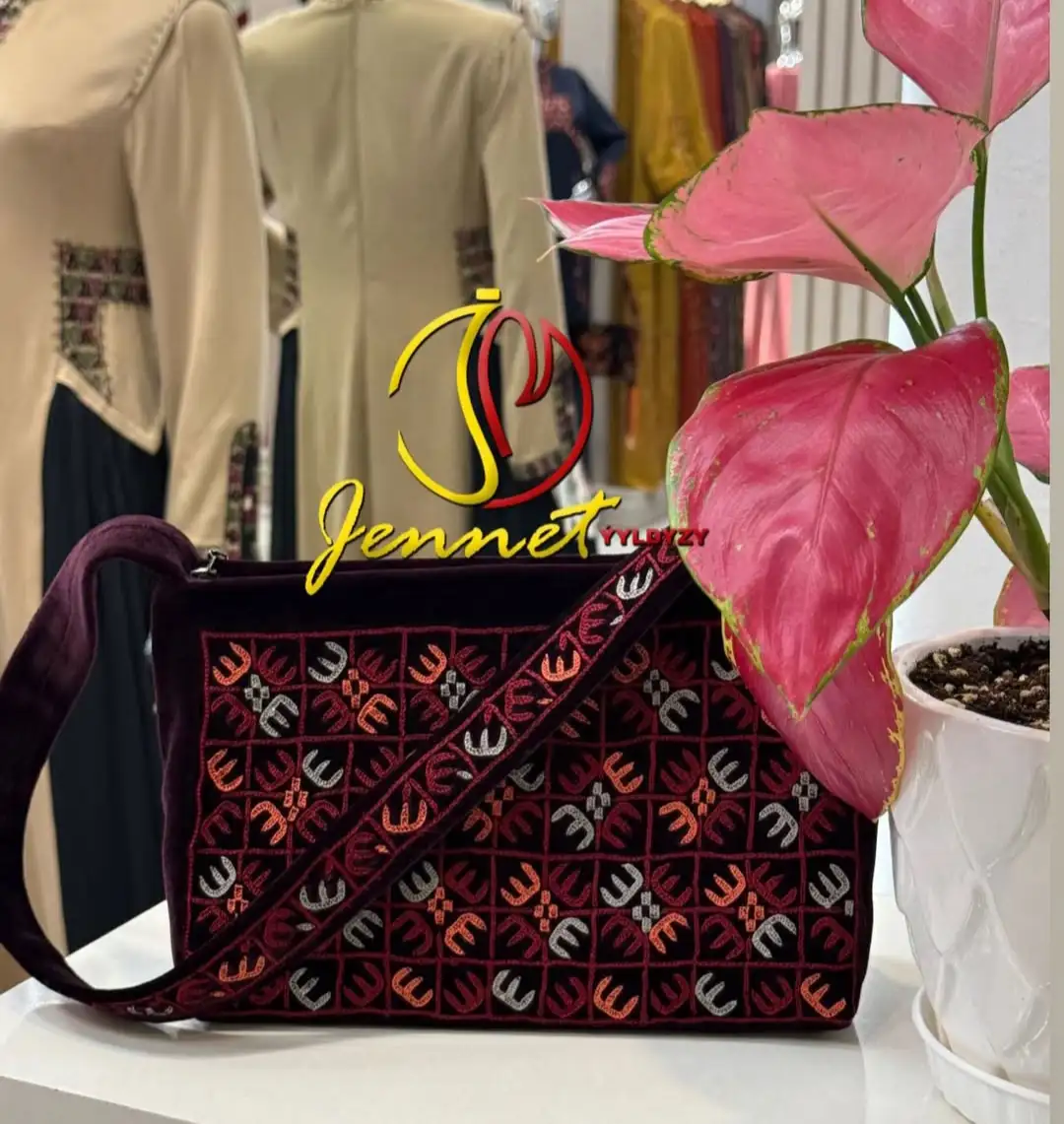 Türkmen fasonlar pombarh fasonlar Fasonlar 2025 fasonlar fason moda modalar Bezen bezen Türkmen fasonlar 2026 Türkmen fasonlar 2025 Türkmen fasonlar 2024 Türkmen fasonlar 2023 turkmenistan türkmenistan turkmen türkmen ashgabat  asgabat aşgabat balkan mary lebap dashoguz dasoguz daşoguz pombarh ponbarhat gulyupek gülýüpek stapel ştapel Gralan Çüýdeşen Abaýa Gadymy Krep Gurultaý 	Keteni Ýüpek Şifon Gipýur Lyon Welwet Atlas Kaşemir Streýç Suzana Ştapel Gülýüpek Pombarh Ýupka Gursakça Aksesuarlar Palto Penjek Okuw eşik Fata Sport eşik Uniforma Nakidka Öýme Şarf kompýuter ýaka ýaglyk Arenda köýnek 2nji el köýnek Taýyn köýnek Matalar Milli lybas milli lybaslar Toý köýnek Toý köýnekler toy koynek toy koynekler gundelik koynekler Gündelik	 
 köýnekler fata koynek Modern taze fason Eskiz koynektm turkmenkoynek türkmenkoynek fason moda moda fasonlar Iş eşik el iş	sada	ýakaly ýakasyz	keşdeli biserli	ýeňli giň nagyşly ýüregi açyk stoýka ýaka ýanly kombinasiýa 	zerli üsti aşak guşakly seçekli gysga ýeňli 