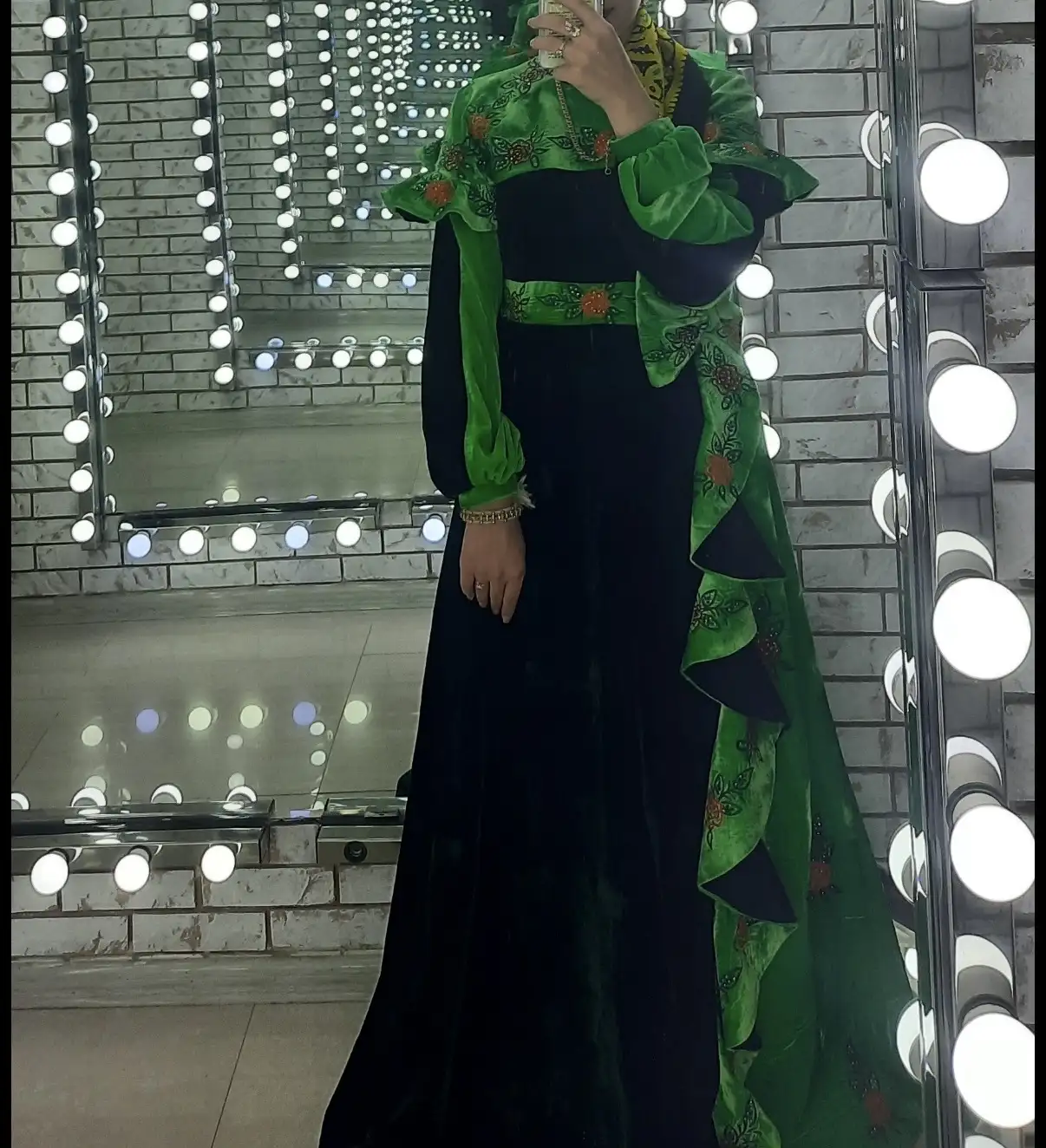 Türkmen fasonlar pombarh fasonlar Fasonlar 2025 fasonlar fason moda modalar Bezen bezen Türkmen fasonlar 2026 Türkmen fasonlar 2025 Türkmen fasonlar 2024 Türkmen fasonlar 2023 turkmenistan türkmenistan turkmen türkmen ashgabat  asgabat aşgabat balkan mary lebap dashoguz dasoguz daşoguz pombarh ponbarhat gulyupek gülýüpek stapel ştapel Gralan Çüýdeşen Abaýa Gadymy Krep Gurultaý 	Keteni Ýüpek Şifon Gipýur Lyon Welwet Atlas Kaşemir Streýç Suzana Ştapel Gülýüpek Pombarh Ýupka Gursakça Aksesuarlar Palto Penjek Okuw eşik Fata Sport eşik Uniforma Nakidka Öýme Şarf kompýuter ýaka ýaglyk Arenda köýnek 2nji el köýnek Taýyn köýnek Matalar Milli lybas milli lybaslar Toý köýnek Toý köýnekler toy koynek toy koynekler gundelik koynekler Gündelik	 
 köýnekler fata koynek Modern taze fason Eskiz koynektm turkmenkoynek türkmenkoynek fason moda moda fasonlar Iş eşik el iş	sada	ýakaly ýakasyz	keşdeli biserli	ýeňli giň nagyşly ýüregi açyk stoýka ýaka ýanly kombinasiýa 	zerli üsti aşak guşakly seçekli gysga ýeňli Panbarhat (Pombarh), Tulky Toý köýnek, Milli lybas el iş, keşdeli, ýakaly, ýakasyz 17-25, 26-35 Ýaşyl, Goýy-ýaşyl yaz, guyz 2nji el