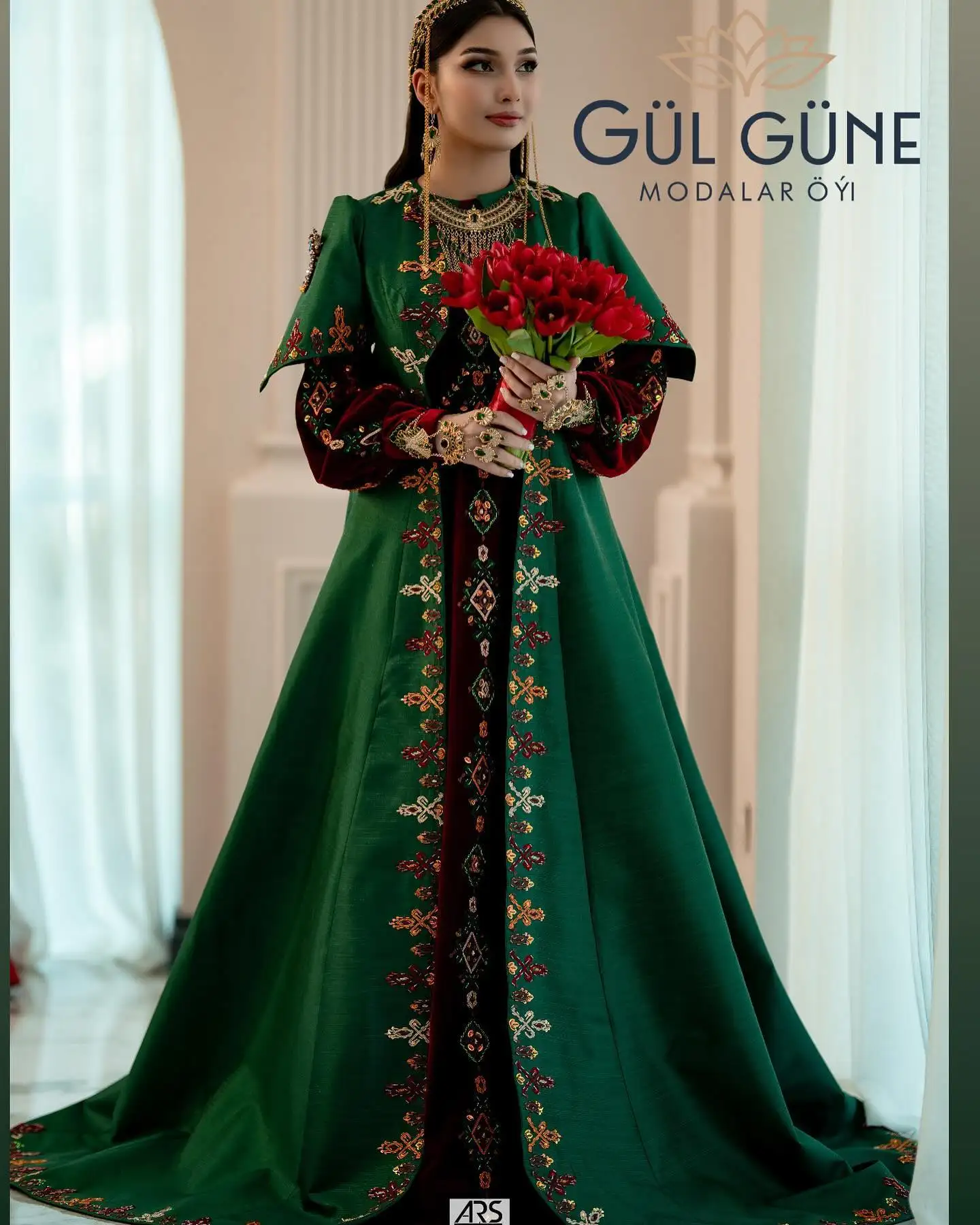 Türkmen fasonlar pombarh fasonlar Fasonlar 2025 fasonlar fason moda modalar Bezen bezen Türkmen fasonlar 2026 Türkmen fasonlar 2025 Türkmen fasonlar 2024 Türkmen fasonlar 2023 turkmenistan türkmenistan turkmen türkmen ashgabat  asgabat aşgabat balkan mary lebap dashoguz dasoguz daşoguz pombarh ponbarhat gulyupek gülýüpek stapel ştapel Gralan Çüýdeşen Abaýa Gadymy Krep Gurultaý 	Keteni Ýüpek Şifon Gipýur Lyon Welwet Atlas Kaşemir Streýç Suzana Ştapel Gülýüpek Pombarh Ýupka Gursakça Aksesuarlar Palto Penjek Okuw eşik Fata Sport eşik Uniforma Nakidka Öýme Şarf kompýuter ýaka ýaglyk Arenda köýnek 2nji el köýnek Taýyn köýnek Matalar Milli lybas milli lybaslar Toý köýnek Toý köýnekler toy koynek toy koynekler gundelik koynekler Gündelik	 
 köýnekler fata koynek Modern taze fason Eskiz koynektm turkmenkoynek türkmenkoynek fason moda moda fasonlar Iş eşik el iş	sada	ýakaly ýakasyz	keşdeli biserli	ýeňli giň nagyşly ýüregi açyk stoýka ýaka ýanly kombinasiýa 	zerli üsti aşak guşakly seçekli gysga ýeňli Keteni Toý köýnek el iş, keşdeli, ýakaly, ýeňli, nagyşly 17-25, 26-35 Goýy-ýaşyl