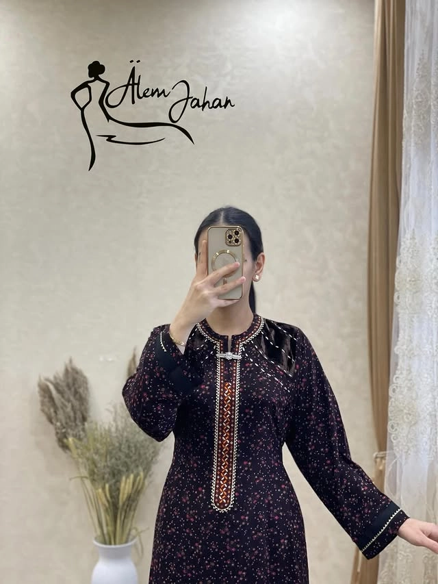 Türkmen fasonlar pombarh fasonlar Fasonlar 2025 fasonlar fason moda modalar Bezen bezen Türkmen fasonlar 2026 Türkmen fasonlar 2025 Türkmen fasonlar 2024 Türkmen fasonlar 2023 turkmenistan türkmenistan turkmen türkmen ashgabat  asgabat aşgabat balkan mary lebap dashoguz dasoguz daşoguz pombarh ponbarhat gulyupek gülýüpek stapel ştapel Gralan Çüýdeşen Abaýa Gadymy Krep Gurultaý 	Keteni Ýüpek Şifon Gipýur Lyon Welwet Atlas Kaşemir Streýç Suzana Ştapel Gülýüpek Pombarh Ýupka Gursakça Aksesuarlar Palto Penjek Okuw eşik Fata Sport eşik Uniforma Nakidka Öýme Şarf kompýuter ýaka ýaglyk Arenda köýnek 2nji el köýnek Taýyn köýnek Matalar Milli lybas milli lybaslar Toý köýnek Toý köýnekler toy koynek toy koynekler gundelik koynekler Gündelik	 
 köýnekler fata koynek Modern taze fason Eskiz koynektm turkmenkoynek türkmenkoynek fason moda moda fasonlar Iş eşik el iş	sada	ýakaly ýakasyz	keşdeli biserli	ýeňli giň nagyşly ýüregi açyk stoýka ýaka ýanly kombinasiýa 	zerli üsti aşak guşakly seçekli gysga ýeňli Ştapel Gündelik ýakaly, ýeňli, giň 17-25, 26-35 Goýy-goňur yaz, tomus, guyz