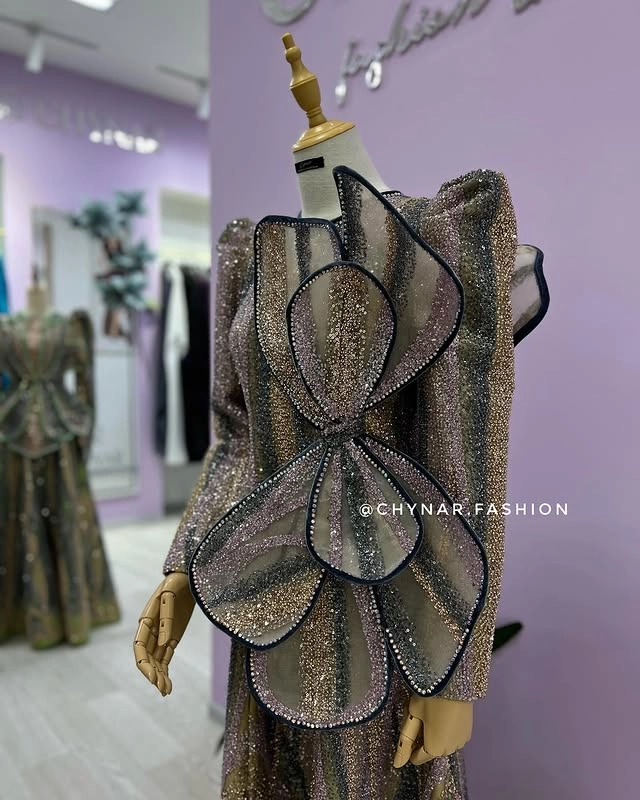 Türkmen fasonlar pombarh fasonlar Fasonlar 2025 fasonlar fason moda modalar Bezen bezen Türkmen fasonlar 2026 Türkmen fasonlar 2025 Türkmen fasonlar 2024 Türkmen fasonlar 2023 turkmenistan türkmenistan turkmen türkmen ashgabat  asgabat aşgabat balkan mary lebap dashoguz dasoguz daşoguz pombarh ponbarhat gulyupek gülýüpek stapel ştapel Gralan Çüýdeşen Abaýa Gadymy Krep Gurultaý 	Keteni Ýüpek Şifon Gipýur Lyon Welwet Atlas Kaşemir Streýç Suzana Ştapel Gülýüpek Pombarh Ýupka Gursakça Aksesuarlar Palto Penjek Okuw eşik Fata Sport eşik Uniforma Nakidka Öýme Şarf kompýuter ýaka ýaglyk Arenda köýnek 2nji el köýnek Taýyn köýnek Matalar Milli lybas milli lybaslar Toý köýnek Toý köýnekler toy koynek toy koynekler gundelik koynekler Gündelik	 
 köýnekler fata koynek Modern taze fason Eskiz koynektm turkmenkoynek türkmenkoynek fason moda moda fasonlar Iş eşik el iş	sada	ýakaly ýakasyz	keşdeli biserli	ýeňli giň nagyşly ýüregi açyk stoýka ýaka ýanly kombinasiýa 	zerli üsti aşak guşakly seçekli gysga ýeňli Şifon, Gipýur Toý köýnek el iş, ýakasyz, ýeňli, giň 17-25, 26-35  yaz, tomus, guyz