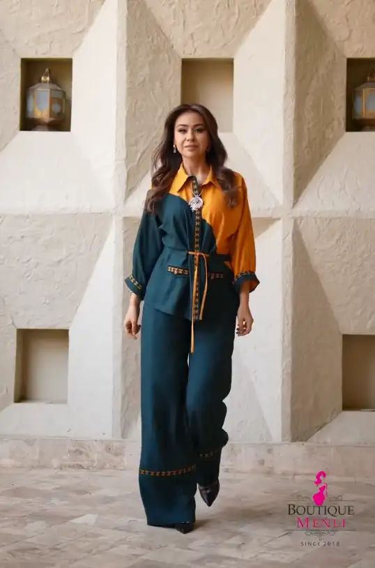 Türkmen fasonlar pombarh fasonlar Fasonlar 2025 fasonlar fason moda modalar Bezen bezen Türkmen fasonlar 2026 Türkmen fasonlar 2025 Türkmen fasonlar 2024 Türkmen fasonlar 2023 turkmenistan türkmenistan turkmen türkmen ashgabat  asgabat aşgabat balkan mary lebap dashoguz dasoguz daşoguz pombarh ponbarhat gulyupek gülýüpek stapel ştapel Gralan Çüýdeşen Abaýa Gadymy Krep Gurultaý 	Keteni Ýüpek Şifon Gipýur Lyon Welwet Atlas Kaşemir Streýç Suzana Ştapel Gülýüpek Pombarh Ýupka Gursakça Aksesuarlar Palto Penjek Okuw eşik Fata Sport eşik Uniforma Nakidka Öýme Şarf kompýuter ýaka ýaglyk Arenda köýnek 2nji el köýnek Taýyn köýnek Matalar Milli lybas milli lybaslar Toý köýnek Toý köýnekler toy koynek toy koynekler gundelik koynekler Gündelik	 
 köýnekler fata koynek Modern taze fason Eskiz koynektm turkmenkoynek türkmenkoynek fason moda moda fasonlar Iş eşik el iş	sada	ýakaly ýakasyz	keşdeli biserli	ýeňli giň nagyşly ýüregi açyk stoýka ýaka ýanly kombinasiýa 	zerli üsti aşak guşakly seçekli gysga ýeňli Modern ýakasyz, ýeňli, giň, üsti aşak 17-25, 26-35 Mämişi, Goýy-ýaşyl yaz, tomus, guyz