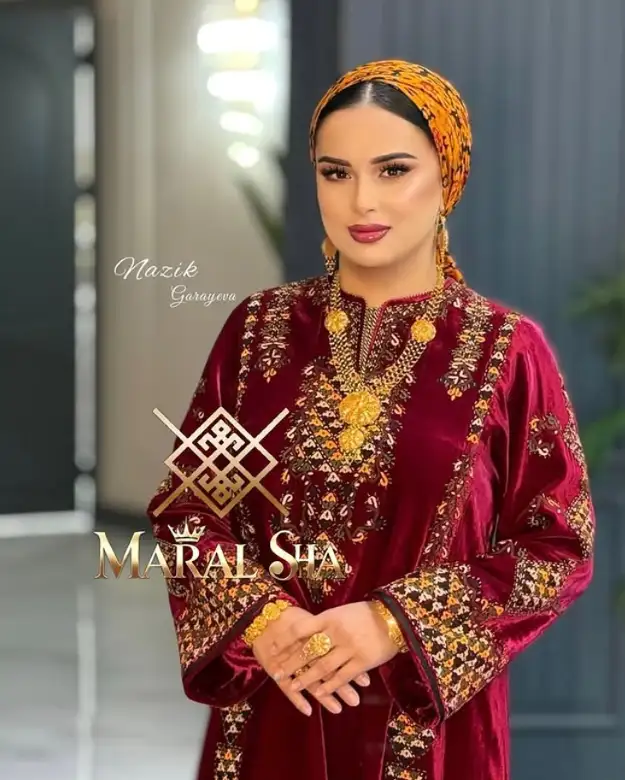 Türkmen fasonlar pombarh fasonlar Fasonlar 2025 fasonlar fason moda modalar Bezen bezen Türkmen fasonlar 2026 Türkmen fasonlar 2025 Türkmen fasonlar 2024 Türkmen fasonlar 2023 turkmenistan türkmenistan turkmen türkmen ashgabat  asgabat aşgabat balkan mary lebap dashoguz dasoguz daşoguz pombarh ponbarhat gulyupek gülýüpek stapel ştapel Gralan Çüýdeşen Abaýa Gadymy Krep Gurultaý 	Keteni Ýüpek Şifon Gipýur Lyon Welwet Atlas Kaşemir Streýç Suzana Ştapel Gülýüpek Pombarh Ýupka Gursakça Aksesuarlar Palto Penjek Okuw eşik Fata Sport eşik Uniforma Nakidka Öýme Şarf kompýuter ýaka ýaglyk Arenda köýnek 2nji el köýnek Taýyn köýnek Matalar Milli lybas milli lybaslar Toý köýnek Toý köýnekler toy koynek toy koynekler gundelik koynekler Gündelik	 
 köýnekler fata koynek Modern taze fason Eskiz koynektm turkmenkoynek türkmenkoynek fason moda moda fasonlar Iş eşik el iş	sada	ýakaly ýakasyz	keşdeli biserli	ýeňli giň nagyşly ýüregi açyk stoýka ýaka ýanly kombinasiýa 	zerli üsti aşak guşakly seçekli gysga ýeňli Panbarhat (Pombarh) Toý köýnek, Modern, Milli lybas el iş, keşdeli, ýakaly, ýeňli, giň, nagyşly 26-35, 35+ Gyzyl yaz, tomus, guyz, gysh