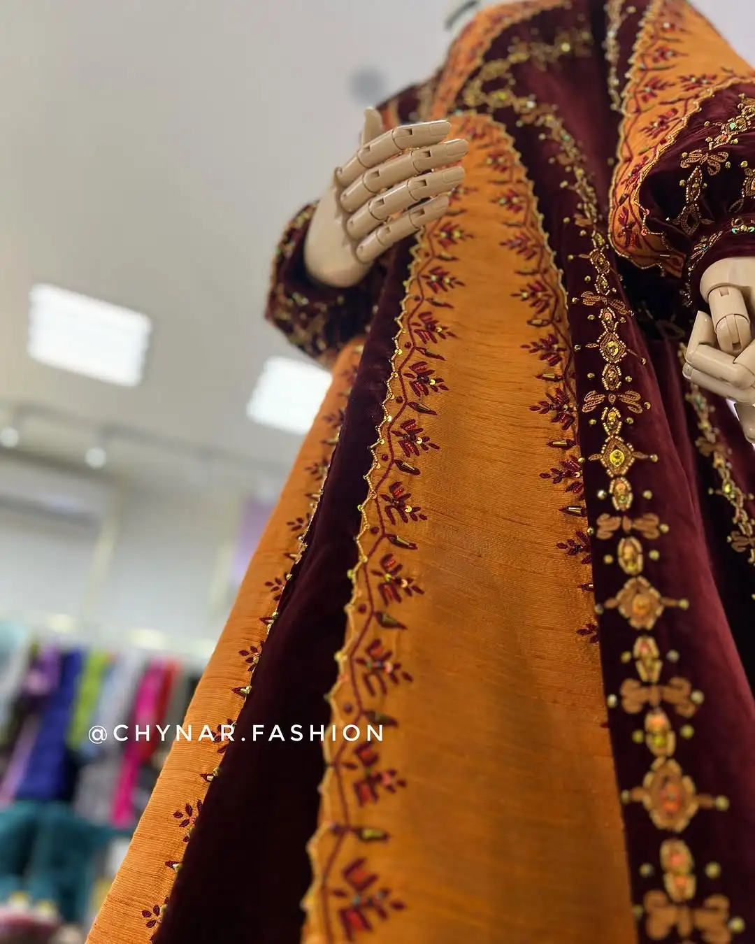 Türkmen fasonlar pombarh fasonlar Fasonlar 2025 fasonlar fason moda modalar Bezen bezen Türkmen fasonlar 2026 Türkmen fasonlar 2025 Türkmen fasonlar 2024 Türkmen fasonlar 2023 turkmenistan türkmenistan turkmen türkmen ashgabat  asgabat aşgabat balkan mary lebap dashoguz dasoguz daşoguz pombarh ponbarhat gulyupek gülýüpek stapel ştapel Gralan Çüýdeşen Abaýa Gadymy Krep Gurultaý 	Keteni Ýüpek Şifon Gipýur Lyon Welwet Atlas Kaşemir Streýç Suzana Ştapel Gülýüpek Pombarh Ýupka Gursakça Aksesuarlar Palto Penjek Okuw eşik Fata Sport eşik Uniforma Nakidka Öýme Şarf kompýuter ýaka ýaglyk Arenda köýnek 2nji el köýnek Taýyn köýnek Matalar Milli lybas milli lybaslar Toý köýnek Toý köýnekler toy koynek toy koynekler gundelik koynekler Gündelik	 
 köýnekler fata koynek Modern taze fason Eskiz koynektm turkmenkoynek türkmenkoynek fason moda moda fasonlar Iş eşik el iş	sada	ýakaly ýakasyz	keşdeli biserli	ýeňli giň nagyşly ýüregi açyk stoýka ýaka ýanly kombinasiýa 	zerli üsti aşak guşakly seçekli gysga ýeňli Panbarhat (Pombarh) Toý köýnek el iş, keşdeli, ýakaly, biserli, ýeňli 12-16, 17-25 Goýy-gyzyl, Goňur, Sary