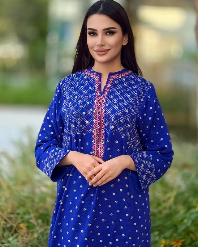 Türkmen fasonlar pombarh fasonlar Fasonlar 2025 fasonlar fason moda modalar Bezen bezen Türkmen fasonlar 2026 Türkmen fasonlar 2025 Türkmen fasonlar 2024 Türkmen fasonlar 2023 turkmenistan türkmenistan turkmen türkmen ashgabat  asgabat aşgabat balkan mary lebap dashoguz dasoguz daşoguz pombarh ponbarhat gulyupek gülýüpek stapel ştapel Gralan Çüýdeşen Abaýa Gadymy Krep Gurultaý 	Keteni Ýüpek Şifon Gipýur Lyon Welwet Atlas Kaşemir Streýç Suzana Ştapel Gülýüpek Pombarh Ýupka Gursakça Aksesuarlar Palto Penjek Okuw eşik Fata Sport eşik Uniforma Nakidka Öýme Şarf kompýuter ýaka ýaglyk Arenda köýnek 2nji el köýnek Taýyn köýnek Matalar Milli lybas milli lybaslar Toý köýnek Toý köýnekler toy koynek toy koynekler gundelik koynekler Gündelik	 
 köýnekler fata koynek Modern taze fason Eskiz koynektm turkmenkoynek türkmenkoynek fason moda moda fasonlar Iş eşik el iş	sada	ýakaly ýakasyz	keşdeli biserli	ýeňli giň nagyşly ýüregi açyk stoýka ýaka ýanly kombinasiýa 	zerli üsti aşak guşakly seçekli gysga ýeňli Ştapel Gündelik el iş, ýakaly, ýeňli, giň 17-25, 26-35 Goýy-gök yaz, tomus, guyz, gysh