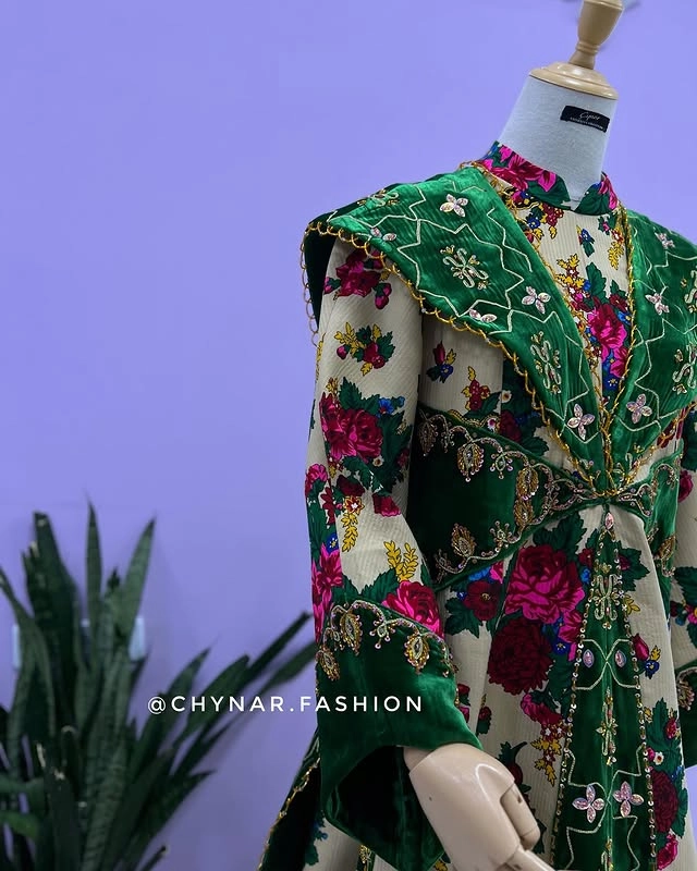 Türkmen fasonlar pombarh fasonlar Fasonlar 2025 fasonlar fason moda modalar Bezen bezen Türkmen fasonlar 2026 Türkmen fasonlar 2025 Türkmen fasonlar 2024 Türkmen fasonlar 2023 turkmenistan türkmenistan turkmen türkmen ashgabat  asgabat aşgabat balkan mary lebap dashoguz dasoguz daşoguz pombarh ponbarhat gulyupek gülýüpek stapel ştapel Gralan Çüýdeşen Abaýa Gadymy Krep Gurultaý 	Keteni Ýüpek Şifon Gipýur Lyon Welwet Atlas Kaşemir Streýç Suzana Ştapel Gülýüpek Pombarh Ýupka Gursakça Aksesuarlar Palto Penjek Okuw eşik Fata Sport eşik Uniforma Nakidka Öýme Şarf kompýuter ýaka ýaglyk Arenda köýnek 2nji el köýnek Taýyn köýnek Matalar Milli lybas milli lybaslar Toý köýnek Toý köýnekler toy koynek toy koynekler gundelik koynekler Gündelik	 
 köýnekler fata koynek Modern taze fason Eskiz koynektm turkmenkoynek türkmenkoynek fason moda moda fasonlar Iş eşik el iş	sada	ýakaly ýakasyz	keşdeli biserli	ýeňli giň nagyşly ýüregi açyk stoýka ýaka ýanly kombinasiýa 	zerli üsti aşak guşakly seçekli gysga ýeňli Ýüpek, Panbarhat (Pombarh) Toý köýnek el iş, ýakasyz, biserli, ýanly, ýeňli, giň, kombinasiýa 26-35 Bežewyý, Goýy-ýaşyl yaz, guyz, gysh