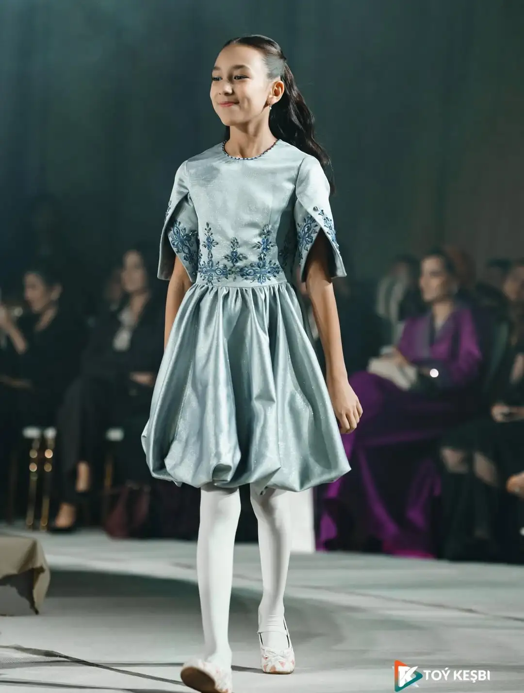 Türkmen fasonlar pombarh fasonlar Fasonlar 2025 fasonlar fason moda modalar Bezen bezen Türkmen fasonlar 2026 Türkmen fasonlar 2025 Türkmen fasonlar 2024 Türkmen fasonlar 2023 turkmenistan türkmenistan turkmen türkmen ashgabat  asgabat aşgabat balkan mary lebap dashoguz dasoguz daşoguz pombarh ponbarhat gulyupek gülýüpek stapel ştapel Gralan Çüýdeşen Abaýa Gadymy Krep Gurultaý 	Keteni Ýüpek Şifon Gipýur Lyon Welwet Atlas Kaşemir Streýç Suzana Ştapel Gülýüpek Pombarh Ýupka Gursakça Aksesuarlar Palto Penjek Okuw eşik Fata Sport eşik Uniforma Nakidka Öýme Şarf kompýuter ýaka ýaglyk Arenda köýnek 2nji el köýnek Taýyn köýnek Matalar Milli lybas milli lybaslar Toý köýnek Toý köýnekler toy koynek toy koynekler gundelik koynekler Gündelik	 
 köýnekler fata koynek Modern taze fason Eskiz koynektm turkmenkoynek türkmenkoynek fason moda moda fasonlar Iş eşik el iş	sada	ýakaly ýakasyz	keşdeli biserli	ýeňli giň nagyşly ýüregi açyk stoýka ýaka ýanly kombinasiýa 	zerli üsti aşak guşakly seçekli gysga ýeňli 