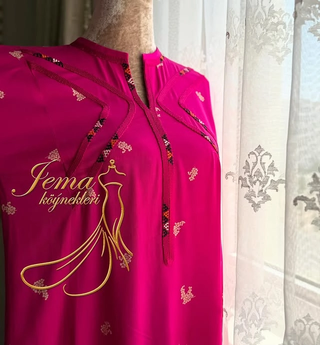 Türkmen fasonlar pombarh fasonlar Fasonlar 2025 fasonlar fason moda modalar Bezen bezen Türkmen fasonlar 2026 Türkmen fasonlar 2025 Türkmen fasonlar 2024 Türkmen fasonlar 2023 turkmenistan türkmenistan turkmen türkmen ashgabat  asgabat aşgabat balkan mary lebap dashoguz dasoguz daşoguz pombarh ponbarhat gulyupek gülýüpek stapel ştapel Gralan Çüýdeşen Abaýa Gadymy Krep Gurultaý 	Keteni Ýüpek Şifon Gipýur Lyon Welwet Atlas Kaşemir Streýç Suzana Ştapel Gülýüpek Pombarh Ýupka Gursakça Aksesuarlar Palto Penjek Okuw eşik Fata Sport eşik Uniforma Nakidka Öýme Şarf kompýuter ýaka ýaglyk Arenda köýnek 2nji el köýnek Taýyn köýnek Matalar Milli lybas milli lybaslar Toý köýnek Toý köýnekler toy koynek toy koynekler gundelik koynekler Gündelik	 
 köýnekler fata koynek Modern taze fason Eskiz koynektm turkmenkoynek türkmenkoynek fason moda moda fasonlar Iş eşik el iş	sada	ýakaly ýakasyz	keşdeli biserli	ýeňli giň nagyşly ýüregi açyk stoýka ýaka ýanly kombinasiýa 	zerli üsti aşak guşakly seçekli gysga ýeňli Ştapel Gündelik sada, ýakasyz, ýeňli, giň 17-25, 26-35 Gülgüne, Gyzyl yaz, tomus, guyz