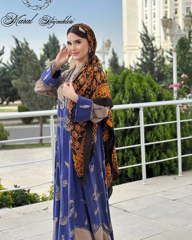 Türkmen fasonlar pombarh fasonlar Fasonlar 2025 fasonlar fason moda modalar Bezen bezen Türkmen fasonlar 2026 Türkmen fasonlar 2025 Türkmen fasonlar 2024 Türkmen fasonlar 2023 turkmenistan türkmenistan turkmen türkmen ashgabat  asgabat aşgabat balkan mary lebap dashoguz dasoguz daşoguz pombarh ponbarhat gulyupek gülýüpek stapel ştapel Gralan Çüýdeşen Abaýa Gadymy Krep Gurultaý 	Keteni Ýüpek Şifon Gipýur Lyon Welwet Atlas Kaşemir Streýç Suzana Ştapel Gülýüpek Pombarh Ýupka Gursakça Aksesuarlar Palto Penjek Okuw eşik Fata Sport eşik Uniforma Nakidka Öýme Şarf kompýuter ýaka ýaglyk Arenda köýnek 2nji el köýnek Taýyn köýnek Matalar Milli lybas milli lybaslar Toý köýnek Toý köýnekler toy koynek toy koynekler gundelik koynekler Gündelik	 
 köýnekler fata koynek Modern taze fason Eskiz koynektm turkmenkoynek türkmenkoynek fason moda moda fasonlar Iş eşik el iş	sada	ýakaly ýakasyz	keşdeli biserli	ýeňli giň nagyşly ýüregi açyk stoýka ýaka ýanly kombinasiýa 	zerli üsti aşak guşakly seçekli gysga ýeňli Gülýüpek Gündelik ýakasyz, ýeňli, giň 17-25, 26-35 Wizon, Goýy-gök tomus, guyz