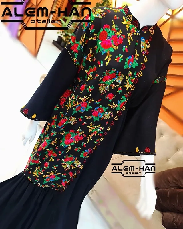 Türkmen fasonlar pombarh fasonlar Fasonlar 2025 fasonlar fason moda modalar Bezen bezen Türkmen fasonlar 2026 Türkmen fasonlar 2025 Türkmen fasonlar 2024 Türkmen fasonlar 2023 turkmenistan türkmenistan turkmen türkmen ashgabat  asgabat aşgabat balkan mary lebap dashoguz dasoguz daşoguz pombarh ponbarhat gulyupek gülýüpek stapel ştapel Gralan Çüýdeşen Abaýa Gadymy Krep Gurultaý 	Keteni Ýüpek Şifon Gipýur Lyon Welwet Atlas Kaşemir Streýç Suzana Ştapel Gülýüpek Pombarh Ýupka Gursakça Aksesuarlar Palto Penjek Okuw eşik Fata Sport eşik Uniforma Nakidka Öýme Şarf kompýuter ýaka ýaglyk Arenda köýnek 2nji el köýnek Taýyn köýnek Matalar Milli lybas milli lybaslar Toý köýnek Toý köýnekler toy koynek toy koynekler gundelik koynekler Gündelik	 
 köýnekler fata koynek Modern taze fason Eskiz koynektm turkmenkoynek türkmenkoynek fason moda moda fasonlar Iş eşik el iş	sada	ýakaly ýakasyz	keşdeli biserli	ýeňli giň nagyşly ýüregi açyk stoýka ýaka ýanly kombinasiýa 	zerli üsti aşak guşakly seçekli gysga ýeňli Toý köýnek ýakasyz, ýeňli, giň 17-25, 26-35 Gara yaz, tomus, guyz