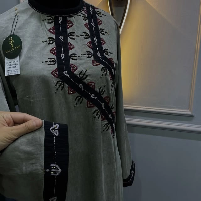 Türkmen fasonlar pombarh fasonlar Fasonlar 2025 fasonlar fason moda modalar Bezen bezen Türkmen fasonlar 2026 Türkmen fasonlar 2025 Türkmen fasonlar 2024 Türkmen fasonlar 2023 turkmenistan türkmenistan turkmen türkmen ashgabat  asgabat aşgabat balkan mary lebap dashoguz dasoguz daşoguz pombarh ponbarhat gulyupek gülýüpek stapel ştapel Gralan Çüýdeşen Abaýa Gadymy Krep Gurultaý 	Keteni Ýüpek Şifon Gipýur Lyon Welwet Atlas Kaşemir Streýç Suzana Ştapel Gülýüpek Pombarh Ýupka Gursakça Aksesuarlar Palto Penjek Okuw eşik Fata Sport eşik Uniforma Nakidka Öýme Şarf kompýuter ýaka ýaglyk Arenda köýnek 2nji el köýnek Taýyn köýnek Matalar Milli lybas milli lybaslar Toý köýnek Toý köýnekler toy koynek toy koynekler gundelik koynekler Gündelik	 
 köýnekler fata koynek Modern taze fason Eskiz koynektm turkmenkoynek türkmenkoynek fason moda moda fasonlar Iş eşik el iş	sada	ýakaly ýakasyz	keşdeli biserli	ýeňli giň nagyşly ýüregi açyk stoýka ýaka ýanly kombinasiýa 	zerli üsti aşak guşakly seçekli gysga ýeňli 