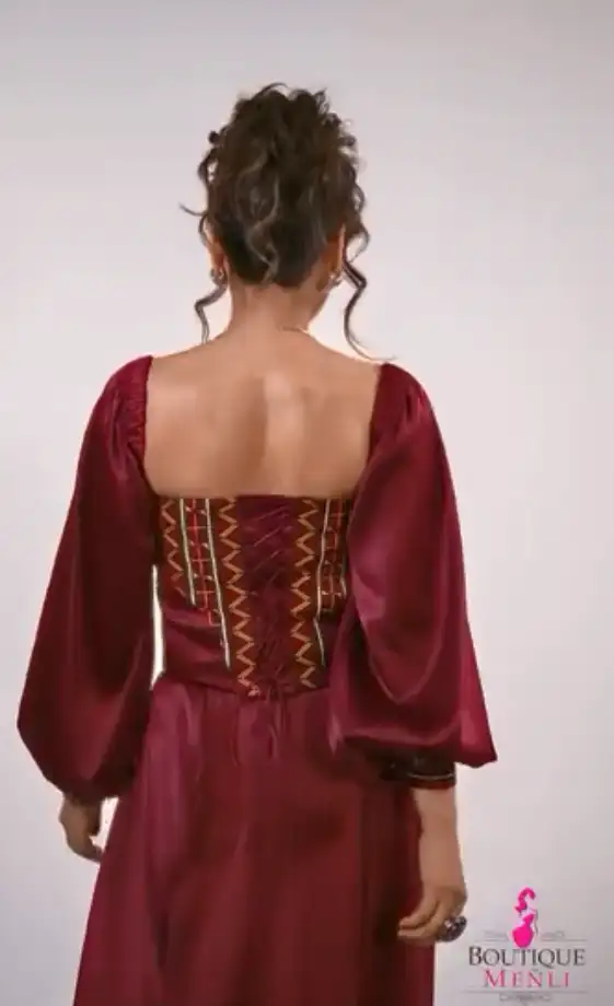 Türkmen fasonlar pombarh fasonlar Fasonlar 2025 fasonlar fason moda modalar Bezen bezen Türkmen fasonlar 2026 Türkmen fasonlar 2025 Türkmen fasonlar 2024 Türkmen fasonlar 2023 turkmenistan türkmenistan turkmen türkmen ashgabat  asgabat aşgabat balkan mary lebap dashoguz dasoguz daşoguz pombarh ponbarhat gulyupek gülýüpek stapel ştapel Gralan Çüýdeşen Abaýa Gadymy Krep Gurultaý 	Keteni Ýüpek Şifon Gipýur Lyon Welwet Atlas Kaşemir Streýç Suzana Ştapel Gülýüpek Pombarh Ýupka Gursakça Aksesuarlar Palto Penjek Okuw eşik Fata Sport eşik Uniforma Nakidka Öýme Şarf kompýuter ýaka ýaglyk Arenda köýnek 2nji el köýnek Taýyn köýnek Matalar Milli lybas milli lybaslar Toý köýnek Toý köýnekler toy koynek toy koynekler gundelik koynekler Gündelik	 
 köýnekler fata koynek Modern taze fason Eskiz koynektm turkmenkoynek türkmenkoynek fason moda moda fasonlar Iş eşik el iş	sada	ýakaly ýakasyz	keşdeli biserli	ýeňli giň nagyşly ýüregi açyk stoýka ýaka ýanly kombinasiýa 	zerli üsti aşak guşakly seçekli gysga ýeňli Modern ýakasyz, ýeňli, giň, seçekli 17-25, 26-35 Goýy-gyzyl yaz, tomus, guyz