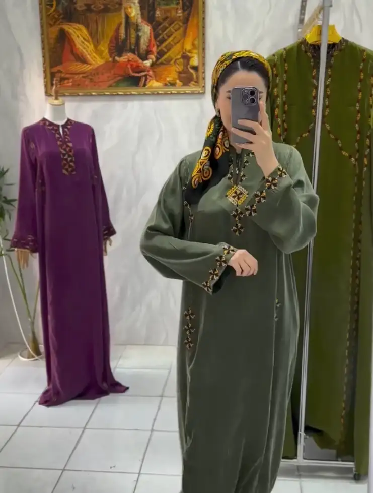 Türkmen fasonlar pombarh fasonlar Fasonlar 2025 fasonlar fason moda modalar Bezen bezen Türkmen fasonlar 2026 Türkmen fasonlar 2025 Türkmen fasonlar 2024 Türkmen fasonlar 2023 turkmenistan türkmenistan turkmen türkmen ashgabat  asgabat aşgabat balkan mary lebap dashoguz dasoguz daşoguz pombarh ponbarhat gulyupek gülýüpek stapel ştapel Gralan Çüýdeşen Abaýa Gadymy Krep Gurultaý 	Keteni Ýüpek Şifon Gipýur Lyon Welwet Atlas Kaşemir Streýç Suzana Ştapel Gülýüpek Pombarh Ýupka Gursakça Aksesuarlar Palto Penjek Okuw eşik Fata Sport eşik Uniforma Nakidka Öýme Şarf kompýuter ýaka ýaglyk Arenda köýnek 2nji el köýnek Taýyn köýnek Matalar Milli lybas milli lybaslar Toý köýnek Toý köýnekler toy koynek toy koynekler gundelik koynekler Gündelik	 
 köýnekler fata koynek Modern taze fason Eskiz koynektm turkmenkoynek türkmenkoynek fason moda moda fasonlar Iş eşik el iş	sada	ýakaly ýakasyz	keşdeli biserli	ýeňli giň nagyşly ýüregi açyk stoýka ýaka ýanly kombinasiýa 	zerli üsti aşak guşakly seçekli gysga ýeňli Gülýüpek Toý köýnek el iş, keşdeli, ýakaly, ýeňli, giň, nagyşly 17-25, 26-35, 35+ Haki, #4B2C75 yaz, tomus, guyz, gysh