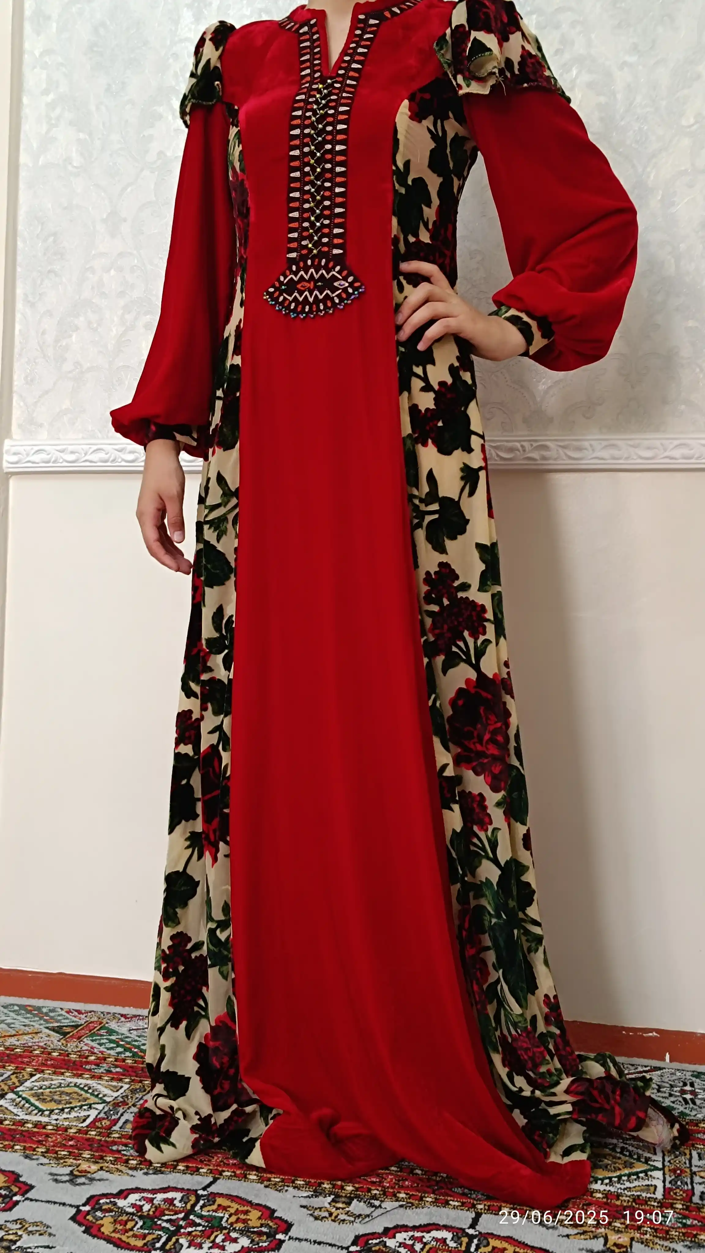 Türkmen fasonlar pombarh fasonlar Fasonlar 2025 fasonlar fason moda modalar Bezen bezen Türkmen fasonlar 2026 Türkmen fasonlar 2025 Türkmen fasonlar 2024 Türkmen fasonlar 2023 turkmenistan türkmenistan turkmen türkmen ashgabat  asgabat aşgabat balkan mary lebap dashoguz dasoguz daşoguz pombarh ponbarhat gulyupek gülýüpek stapel ştapel Gralan Çüýdeşen Abaýa Gadymy Krep Gurultaý 	Keteni Ýüpek Şifon Gipýur Lyon Welwet Atlas Kaşemir Streýç Suzana Ştapel Gülýüpek Pombarh Ýupka Gursakça Aksesuarlar Palto Penjek Okuw eşik Fata Sport eşik Uniforma Nakidka Öýme Şarf kompýuter ýaka ýaglyk Arenda köýnek 2nji el köýnek Taýyn köýnek Matalar Milli lybas milli lybaslar Toý köýnek Toý köýnekler toy koynek toy koynekler gundelik koynekler Gündelik	 
 köýnekler fata koynek Modern taze fason Eskiz koynektm turkmenkoynek türkmenkoynek fason moda moda fasonlar Iş eşik el iş	sada	ýakaly ýakasyz	keşdeli biserli	ýeňli giň nagyşly ýüregi açyk stoýka ýaka ýanly kombinasiýa 	zerli üsti aşak guşakly seçekli gysga ýeňli Panbarhat (Pombarh) Toý köýnek el iş, ýakaly, ýeňli, gysga ýeňli 17-25, 26-35 Bežewyý, Goýy-gyzyl yaz, guyz, gysh 2nji el