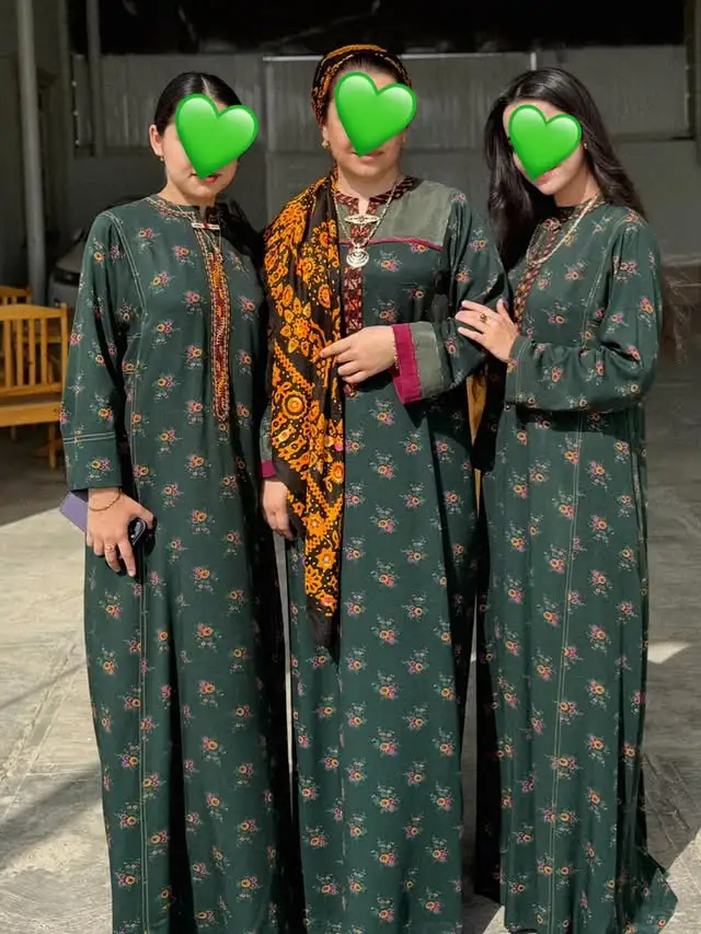 Türkmen fasonlar pombarh fasonlar Fasonlar 2025 fasonlar fason moda modalar Bezen bezen Türkmen fasonlar 2026 Türkmen fasonlar 2025 Türkmen fasonlar 2024 Türkmen fasonlar 2023 turkmenistan türkmenistan turkmen türkmen ashgabat  asgabat aşgabat balkan mary lebap dashoguz dasoguz daşoguz pombarh ponbarhat gulyupek gülýüpek stapel ştapel Gralan Çüýdeşen Abaýa Gadymy Krep Gurultaý 	Keteni Ýüpek Şifon Gipýur Lyon Welwet Atlas Kaşemir Streýç Suzana Ştapel Gülýüpek Pombarh Ýupka Gursakça Aksesuarlar Palto Penjek Okuw eşik Fata Sport eşik Uniforma Nakidka Öýme Şarf kompýuter ýaka ýaglyk Arenda köýnek 2nji el köýnek Taýyn köýnek Matalar Milli lybas milli lybaslar Toý köýnek Toý köýnekler toy koynek toy koynekler gundelik koynekler Gündelik	 
 köýnekler fata koynek Modern taze fason Eskiz koynektm turkmenkoynek türkmenkoynek fason moda moda fasonlar Iş eşik el iş	sada	ýakaly ýakasyz	keşdeli biserli	ýeňli giň nagyşly ýüregi açyk stoýka ýaka ýanly kombinasiýa 	zerli üsti aşak guşakly seçekli gysga ýeňli Ştapel, Gülýüpek Gündelik el iş, keşdeli, ýakaly, ýanly, ýeňli, giň 17-25, 26-35, 35+ Goýy-ýaşyl tomus, guyz