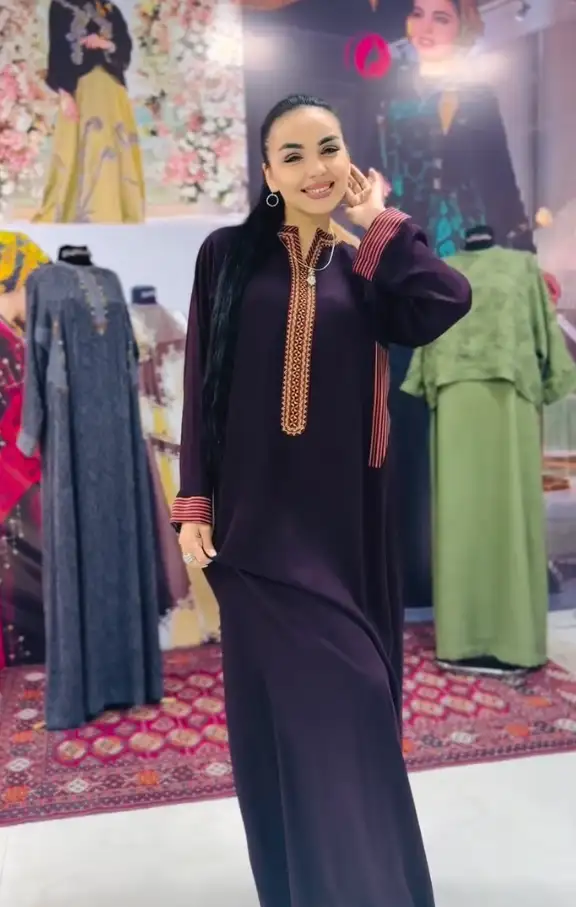 Türkmen fasonlar pombarh fasonlar Fasonlar 2025 fasonlar fason moda modalar Bezen bezen Türkmen fasonlar 2026 Türkmen fasonlar 2025 Türkmen fasonlar 2024 Türkmen fasonlar 2023 turkmenistan türkmenistan turkmen türkmen ashgabat  asgabat aşgabat balkan mary lebap dashoguz dasoguz daşoguz pombarh ponbarhat gulyupek gülýüpek stapel ştapel Gralan Çüýdeşen Abaýa Gadymy Krep Gurultaý 	Keteni Ýüpek Şifon Gipýur Lyon Welwet Atlas Kaşemir Streýç Suzana Ştapel Gülýüpek Pombarh Ýupka Gursakça Aksesuarlar Palto Penjek Okuw eşik Fata Sport eşik Uniforma Nakidka Öýme Şarf kompýuter ýaka ýaglyk Arenda köýnek 2nji el köýnek Taýyn köýnek Matalar Milli lybas milli lybaslar Toý köýnek Toý köýnekler toy koynek toy koynekler gundelik koynekler Gündelik	 
 köýnekler fata koynek Modern taze fason Eskiz koynektm turkmenkoynek türkmenkoynek fason moda moda fasonlar Iş eşik el iş	sada	ýakaly ýakasyz	keşdeli biserli	ýeňli giň nagyşly ýüregi açyk stoýka ýaka ýanly kombinasiýa 	zerli üsti aşak guşakly seçekli gysga ýeňli Ştapel Gündelik sada, ýakaly, ýeňli, giň 17-25, 26-35 Goýy-ýaşyl, #4B2C75 tomus, guyz