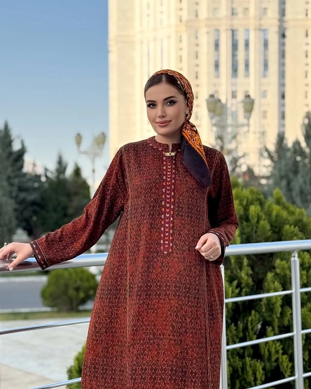 Türkmen fasonlar pombarh fasonlar Fasonlar 2025 fasonlar fason moda modalar Bezen bezen Türkmen fasonlar 2026 Türkmen fasonlar 2025 Türkmen fasonlar 2024 Türkmen fasonlar 2023 turkmenistan türkmenistan turkmen türkmen ashgabat  asgabat aşgabat balkan mary lebap dashoguz dasoguz daşoguz pombarh ponbarhat gulyupek gülýüpek stapel ştapel Gralan Çüýdeşen Abaýa Gadymy Krep Gurultaý 	Keteni Ýüpek Şifon Gipýur Lyon Welwet Atlas Kaşemir Streýç Suzana Ştapel Gülýüpek Pombarh Ýupka Gursakça Aksesuarlar Palto Penjek Okuw eşik Fata Sport eşik Uniforma Nakidka Öýme Şarf kompýuter ýaka ýaglyk Arenda köýnek 2nji el köýnek Taýyn köýnek Matalar Milli lybas milli lybaslar Toý köýnek Toý köýnekler toy koynek toy koynekler gundelik koynekler Gündelik	 
 köýnekler fata koynek Modern taze fason Eskiz koynektm turkmenkoynek türkmenkoynek fason moda moda fasonlar Iş eşik el iş	sada	ýakaly ýakasyz	keşdeli biserli	ýeňli giň nagyşly ýüregi açyk stoýka ýaka ýanly kombinasiýa 	zerli üsti aşak guşakly seçekli gysga ýeňli Ştapel Gündelik el iş, keşdeli, ýakaly, ýanly, ýeňli, giň 17-25, 26-35 Goýy-gyzyl tomus, guyz