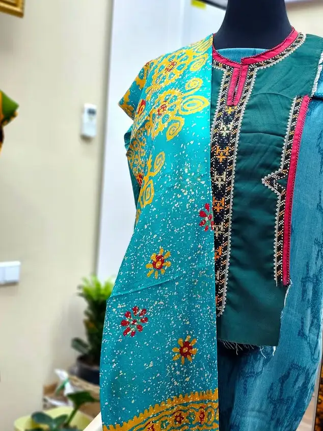 Türkmen fasonlar pombarh fasonlar Fasonlar 2025 fasonlar fason moda modalar Bezen bezen Türkmen fasonlar 2026 Türkmen fasonlar 2025 Türkmen fasonlar 2024 Türkmen fasonlar 2023 turkmenistan türkmenistan turkmen türkmen ashgabat  asgabat aşgabat balkan mary lebap dashoguz dasoguz daşoguz pombarh ponbarhat gulyupek gülýüpek stapel ştapel Gralan Çüýdeşen Abaýa Gadymy Krep Gurultaý 	Keteni Ýüpek Şifon Gipýur Lyon Welwet Atlas Kaşemir Streýç Suzana Ştapel Gülýüpek Pombarh Ýupka Gursakça Aksesuarlar Palto Penjek Okuw eşik Fata Sport eşik Uniforma Nakidka Öýme Şarf kompýuter ýaka ýaglyk Arenda köýnek 2nji el köýnek Taýyn köýnek Matalar Milli lybas milli lybaslar Toý köýnek Toý köýnekler toy koynek toy koynekler gundelik koynekler Gündelik	 
 köýnekler fata koynek Modern taze fason Eskiz koynektm turkmenkoynek türkmenkoynek fason moda moda fasonlar Iş eşik el iş	sada	ýakaly ýakasyz	keşdeli biserli	ýeňli giň nagyşly ýüregi açyk stoýka ýaka ýanly kombinasiýa 	zerli üsti aşak guşakly seçekli gysga ýeňli 