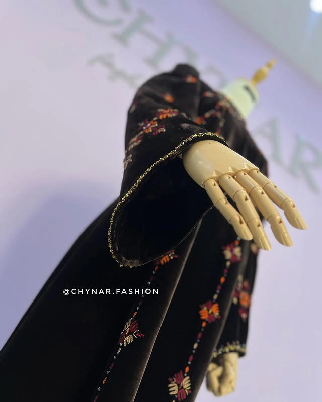 Türkmen fasonlar pombarh fasonlar Fasonlar 2025 fasonlar fason moda modalar Bezen bezen Türkmen fasonlar 2026 Türkmen fasonlar 2025 Türkmen fasonlar 2024 Türkmen fasonlar 2023 turkmenistan türkmenistan turkmen türkmen ashgabat  asgabat aşgabat balkan mary lebap dashoguz dasoguz daşoguz pombarh ponbarhat gulyupek gülýüpek stapel ştapel Gralan Çüýdeşen Abaýa Gadymy Krep Gurultaý 	Keteni Ýüpek Şifon Gipýur Lyon Welwet Atlas Kaşemir Streýç Suzana Ştapel Gülýüpek Pombarh Ýupka Gursakça Aksesuarlar Palto Penjek Okuw eşik Fata Sport eşik Uniforma Nakidka Öýme Şarf kompýuter ýaka ýaglyk Arenda köýnek 2nji el köýnek Taýyn köýnek Matalar Milli lybas milli lybaslar Toý köýnek Toý köýnekler toy koynek toy koynekler gundelik koynekler Gündelik	 
 köýnekler fata koynek Modern taze fason Eskiz koynektm turkmenkoynek türkmenkoynek fason moda moda fasonlar Iş eşik el iş	sada	ýakaly ýakasyz	keşdeli biserli	ýeňli giň nagyşly ýüregi açyk stoýka ýaka ýanly kombinasiýa 	zerli üsti aşak guşakly seçekli gysga ýeňli Panbarhat (Pombarh) Toý köýnek el iş, keşdeli, ýakasyz, ýanly, ýeňli, giň, nagyşly 26-35, 35+ Goýy-goňur yaz, guyz, gysh