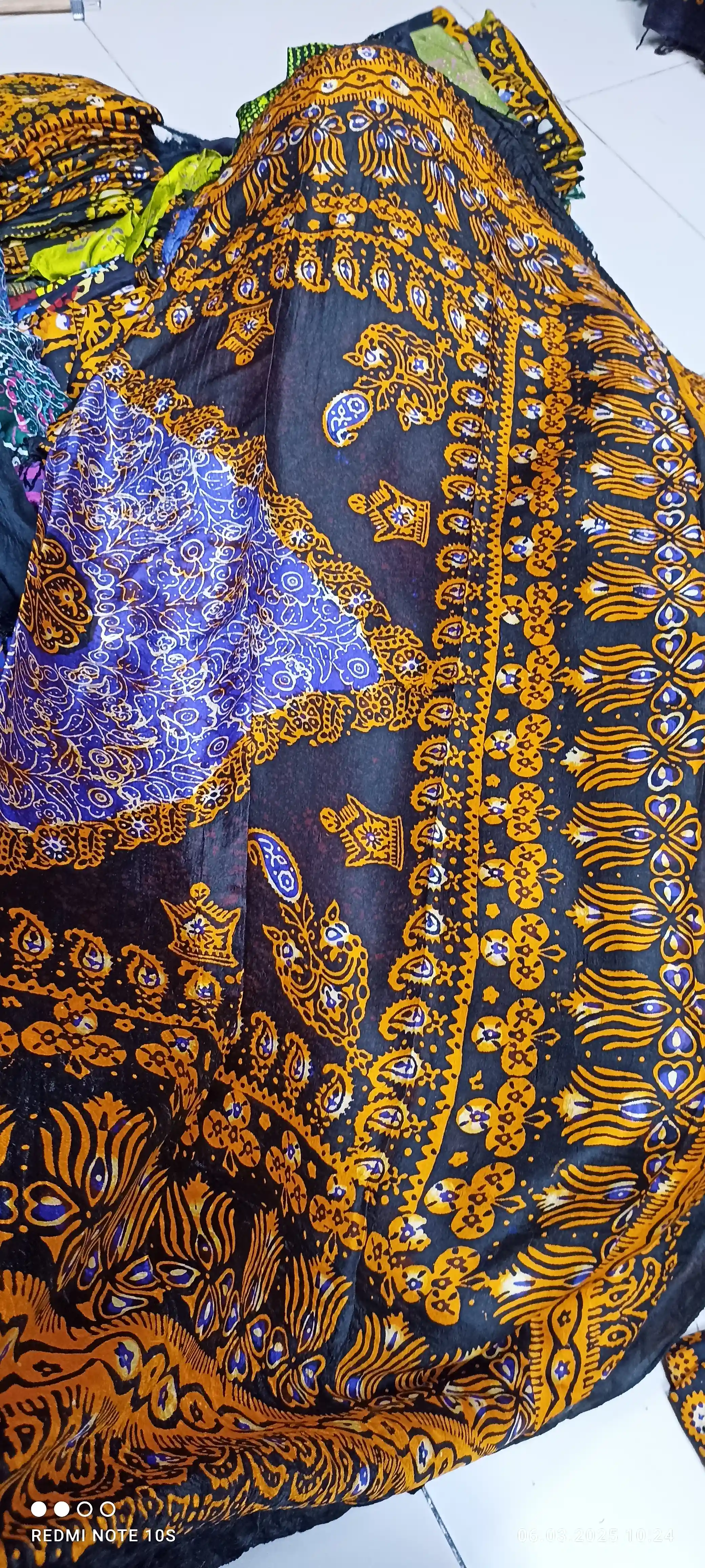 Türkmen fasonlar pombarh fasonlar Fasonlar 2025 fasonlar fason moda modalar Bezen bezen Türkmen fasonlar 2026 Türkmen fasonlar 2025 Türkmen fasonlar 2024 Türkmen fasonlar 2023 turkmenistan türkmenistan turkmen türkmen ashgabat  asgabat aşgabat balkan mary lebap dashoguz dasoguz daşoguz pombarh ponbarhat gulyupek gülýüpek stapel ştapel Gralan Çüýdeşen Abaýa Gadymy Krep Gurultaý 	Keteni Ýüpek Şifon Gipýur Lyon Welwet Atlas Kaşemir Streýç Suzana Ştapel Gülýüpek Pombarh Ýupka Gursakça Aksesuarlar Palto Penjek Okuw eşik Fata Sport eşik Uniforma Nakidka Öýme Şarf kompýuter ýaka ýaglyk Arenda köýnek 2nji el köýnek Taýyn köýnek Matalar Milli lybas milli lybaslar Toý köýnek Toý köýnekler toy koynek toy koynekler gundelik koynekler Gündelik	 
 köýnekler fata koynek Modern taze fason Eskiz koynektm turkmenkoynek türkmenkoynek fason moda moda fasonlar Iş eşik el iş	sada	ýakaly ýakasyz	keşdeli biserli	ýeňli giň nagyşly ýüregi açyk stoýka ýaka ýanly kombinasiýa 	zerli üsti aşak guşakly seçekli gysga ýeňli Öýme