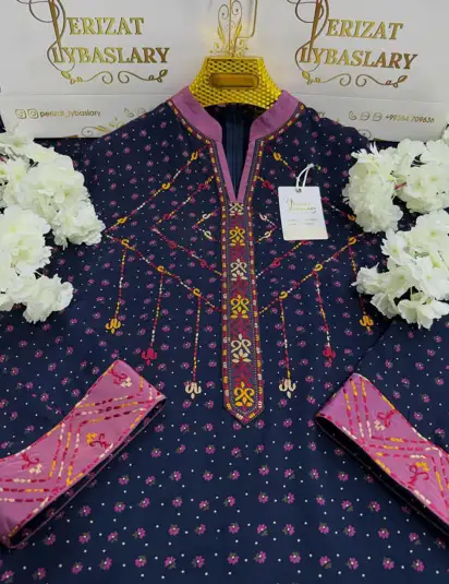 Türkmen fasonlar pombarh fasonlar Fasonlar 2025 fasonlar fason moda modalar Bezen bezen Türkmen fasonlar 2026 Türkmen fasonlar 2025 Türkmen fasonlar 2024 Türkmen fasonlar 2023 turkmenistan türkmenistan turkmen türkmen ashgabat  asgabat aşgabat balkan mary lebap dashoguz dasoguz daşoguz pombarh ponbarhat gulyupek gülýüpek stapel ştapel Gralan Çüýdeşen Abaýa Gadymy Krep Gurultaý 	Keteni Ýüpek Şifon Gipýur Lyon Welwet Atlas Kaşemir Streýç Suzana Ştapel Gülýüpek Pombarh Ýupka Gursakça Aksesuarlar Palto Penjek Okuw eşik Fata Sport eşik Uniforma Nakidka Öýme Şarf kompýuter ýaka ýaglyk Arenda köýnek 2nji el köýnek Taýyn köýnek Matalar Milli lybas milli lybaslar Toý köýnek Toý köýnekler toy koynek toy koynekler gundelik koynekler Gündelik	 
 köýnekler fata koynek Modern taze fason Eskiz koynektm turkmenkoynek türkmenkoynek fason moda moda fasonlar Iş eşik el iş	sada	ýakaly ýakasyz	keşdeli biserli	ýeňli giň nagyşly ýüregi açyk stoýka ýaka ýanly kombinasiýa 	zerli üsti aşak guşakly seçekli gysga ýeňli 