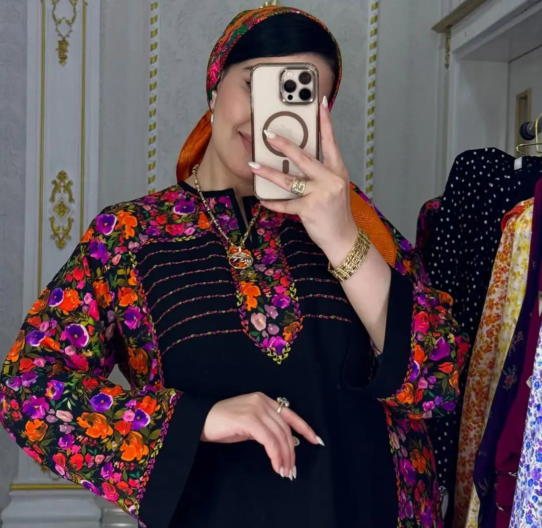 Türkmen fasonlar pombarh fasonlar Fasonlar 2025 fasonlar fason moda modalar Bezen bezen Türkmen fasonlar 2026 Türkmen fasonlar 2025 Türkmen fasonlar 2024 Türkmen fasonlar 2023 turkmenistan türkmenistan turkmen türkmen ashgabat  asgabat aşgabat balkan mary lebap dashoguz dasoguz daşoguz pombarh ponbarhat gulyupek gülýüpek stapel ştapel Gralan Çüýdeşen Abaýa Gadymy Krep Gurultaý 	Keteni Ýüpek Şifon Gipýur Lyon Welwet Atlas Kaşemir Streýç Suzana Ştapel Gülýüpek Pombarh Ýupka Gursakça Aksesuarlar Palto Penjek Okuw eşik Fata Sport eşik Uniforma Nakidka Öýme Şarf kompýuter ýaka ýaglyk Arenda köýnek 2nji el köýnek Taýyn köýnek Matalar Milli lybas milli lybaslar Toý köýnek Toý köýnekler toy koynek toy koynekler gundelik koynekler Gündelik	 
 köýnekler fata koynek Modern taze fason Eskiz koynektm turkmenkoynek türkmenkoynek fason moda moda fasonlar Iş eşik el iş	sada	ýakaly ýakasyz	keşdeli biserli	ýeňli giň nagyşly ýüregi açyk stoýka ýaka ýanly kombinasiýa 	zerli üsti aşak guşakly seçekli gysga ýeňli Ştapel Gündelik, Iş eşik el iş, ýeňli, giň 17-25, 26-35 Gara tomus, guyz Taýyn köýnek