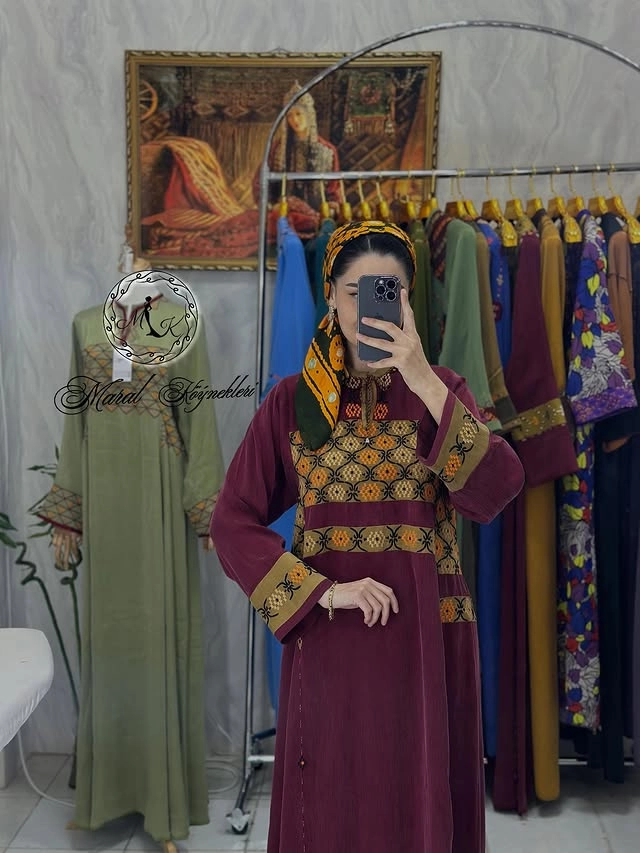 Türkmen fasonlar pombarh fasonlar Fasonlar 2025 fasonlar fason moda modalar Bezen bezen Türkmen fasonlar 2026 Türkmen fasonlar 2025 Türkmen fasonlar 2024 Türkmen fasonlar 2023 turkmenistan türkmenistan turkmen türkmen ashgabat  asgabat aşgabat balkan mary lebap dashoguz dasoguz daşoguz pombarh ponbarhat gulyupek gülýüpek stapel ştapel Gralan Çüýdeşen Abaýa Gadymy Krep Gurultaý 	Keteni Ýüpek Şifon Gipýur Lyon Welwet Atlas Kaşemir Streýç Suzana Ştapel Gülýüpek Pombarh Ýupka Gursakça Aksesuarlar Palto Penjek Okuw eşik Fata Sport eşik Uniforma Nakidka Öýme Şarf kompýuter ýaka ýaglyk Arenda köýnek 2nji el köýnek Taýyn köýnek Matalar Milli lybas milli lybaslar Toý köýnek Toý köýnekler toy koynek toy koynekler gundelik koynekler Gündelik	 
 köýnekler fata koynek Modern taze fason Eskiz koynektm turkmenkoynek türkmenkoynek fason moda moda fasonlar Iş eşik el iş	sada	ýakaly ýakasyz	keşdeli biserli	ýeňli giň nagyşly ýüregi açyk stoýka ýaka ýanly kombinasiýa 	zerli üsti aşak guşakly seçekli gysga ýeňli 