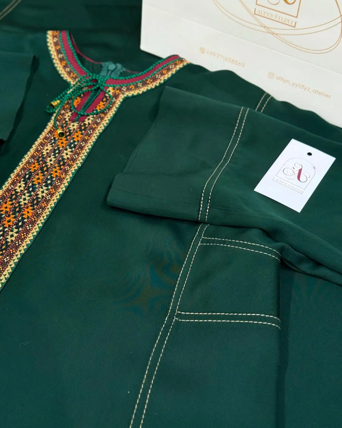 Türkmen fasonlar pombarh fasonlar Fasonlar 2025 fasonlar fason moda modalar Bezen bezen Türkmen fasonlar 2026 Türkmen fasonlar 2025 Türkmen fasonlar 2024 Türkmen fasonlar 2023 turkmenistan türkmenistan turkmen türkmen ashgabat  asgabat aşgabat balkan mary lebap dashoguz dasoguz daşoguz pombarh ponbarhat gulyupek gülýüpek stapel ştapel Gralan Çüýdeşen Abaýa Gadymy Krep Gurultaý 	Keteni Ýüpek Şifon Gipýur Lyon Welwet Atlas Kaşemir Streýç Suzana Ştapel Gülýüpek Pombarh Ýupka Gursakça Aksesuarlar Palto Penjek Okuw eşik Fata Sport eşik Uniforma Nakidka Öýme Şarf kompýuter ýaka ýaglyk Arenda köýnek 2nji el köýnek Taýyn köýnek Matalar Milli lybas milli lybaslar Toý köýnek Toý köýnekler toy koynek toy koynekler gundelik koynekler Gündelik	 
 köýnekler fata koynek Modern taze fason Eskiz koynektm turkmenkoynek türkmenkoynek fason moda moda fasonlar Iş eşik el iş	sada	ýakaly ýakasyz	keşdeli biserli	ýeňli giň nagyşly ýüregi açyk stoýka ýaka ýanly kombinasiýa 	zerli üsti aşak guşakly seçekli gysga ýeňli Ştapel Iş eşik el iş, keşdeli, ýakaly, ýanly, ýeňli, giň 26-35 Goýy-ýaşyl guyz