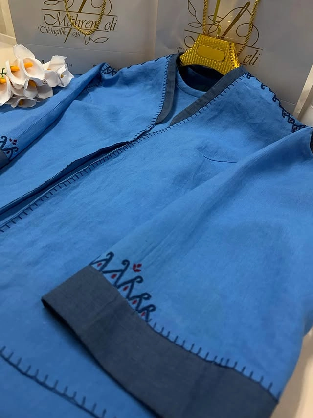 Türkmen fasonlar pombarh fasonlar Fasonlar 2025 fasonlar fason moda modalar Bezen bezen Türkmen fasonlar 2026 Türkmen fasonlar 2025 Türkmen fasonlar 2024 Türkmen fasonlar 2023 turkmenistan türkmenistan turkmen türkmen ashgabat  asgabat aşgabat balkan mary lebap dashoguz dasoguz daşoguz pombarh ponbarhat gulyupek gülýüpek stapel ştapel Gralan Çüýdeşen Abaýa Gadymy Krep Gurultaý 	Keteni Ýüpek Şifon Gipýur Lyon Welwet Atlas Kaşemir Streýç Suzana Ştapel Gülýüpek Pombarh Ýupka Gursakça Aksesuarlar Palto Penjek Okuw eşik Fata Sport eşik Uniforma Nakidka Öýme Şarf kompýuter ýaka ýaglyk Arenda köýnek 2nji el köýnek Taýyn köýnek Matalar Milli lybas milli lybaslar Toý köýnek Toý köýnekler toy koynek toy koynekler gundelik koynekler Gündelik	 
 köýnekler fata koynek Modern taze fason Eskiz koynektm turkmenkoynek türkmenkoynek fason moda moda fasonlar Iş eşik el iş	sada	ýakaly ýakasyz	keşdeli biserli	ýeňli giň nagyşly ýüregi açyk stoýka ýaka ýanly kombinasiýa 	zerli üsti aşak guşakly seçekli gysga ýeňli Lyon Gündelik sada, ýakasyz, ýeňli, giň 17-25, 26-35 Benewşe yaz, tomus, guyz