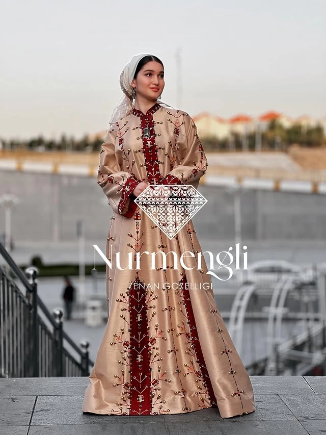 Türkmen fasonlar pombarh fasonlar Fasonlar 2025 fasonlar fason moda modalar Bezen bezen Türkmen fasonlar 2026 Türkmen fasonlar 2025 Türkmen fasonlar 2024 Türkmen fasonlar 2023 turkmenistan türkmenistan turkmen türkmen ashgabat  asgabat aşgabat balkan mary lebap dashoguz dasoguz daşoguz pombarh ponbarhat gulyupek gülýüpek stapel ştapel Gralan Çüýdeşen Abaýa Gadymy Krep Gurultaý 	Keteni Ýüpek Şifon Gipýur Lyon Welwet Atlas Kaşemir Streýç Suzana Ştapel Gülýüpek Pombarh Ýupka Gursakça Aksesuarlar Palto Penjek Okuw eşik Fata Sport eşik Uniforma Nakidka Öýme Şarf kompýuter ýaka ýaglyk Arenda köýnek 2nji el köýnek Taýyn köýnek Matalar Milli lybas milli lybaslar Toý köýnek Toý köýnekler toy koynek toy koynekler gundelik koynekler Gündelik	 
 köýnekler fata koynek Modern taze fason Eskiz koynektm turkmenkoynek türkmenkoynek fason moda moda fasonlar Iş eşik el iş	sada	ýakaly ýakasyz	keşdeli biserli	ýeňli giň nagyşly ýüregi açyk stoýka ýaka ýanly kombinasiýa 	zerli üsti aşak guşakly seçekli gysga ýeňli Gipýur, Ýüpek, Keteni, Şantu Milli lybas el iş, keşdeli, ýakaly, ýanly, ýeňli, giň, nagyşly 17-25, 26-35 Bežewyý, Altyn yaz, tomus, guyz, gysh