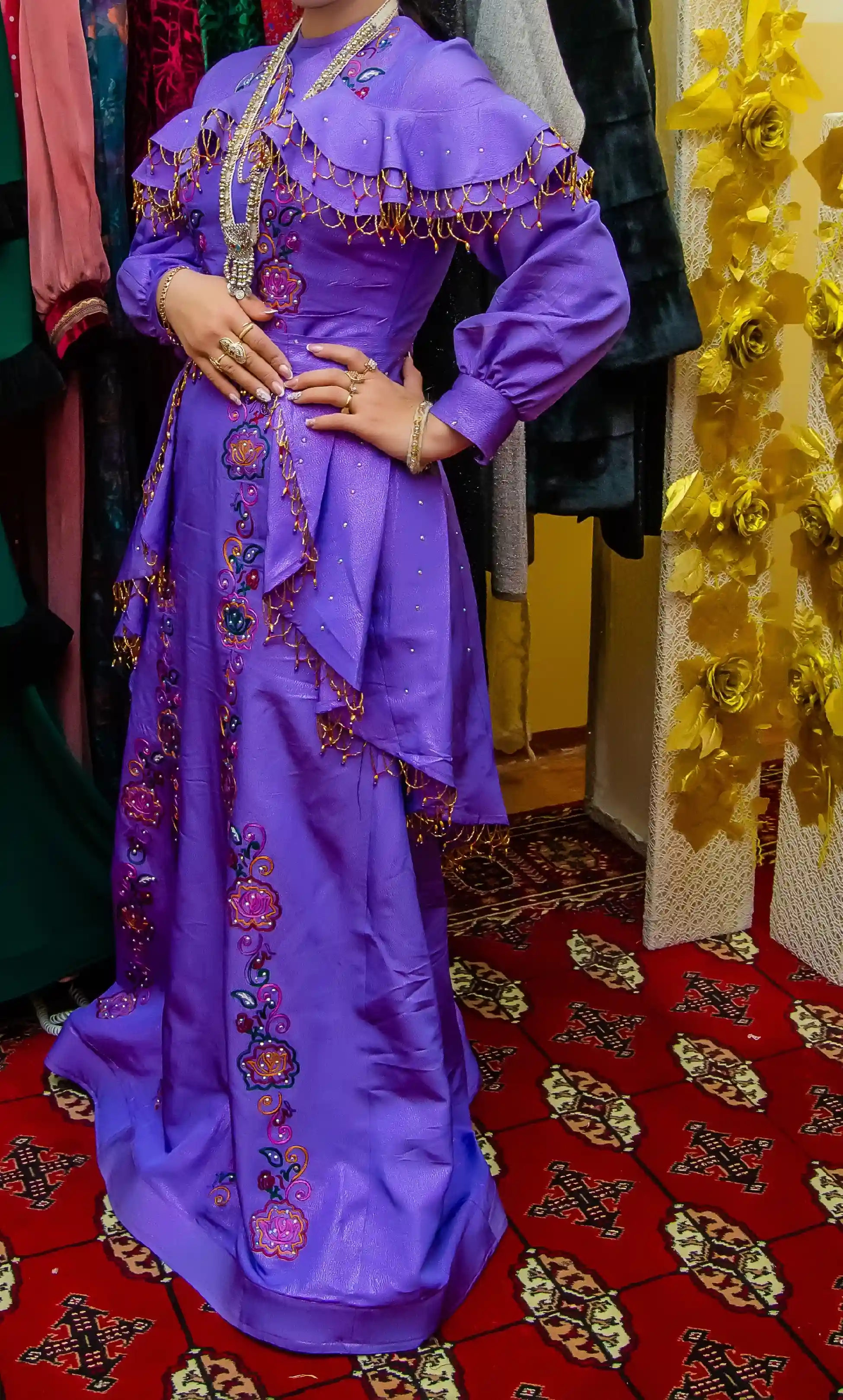 Türkmen fasonlar pombarh fasonlar Fasonlar 2025 fasonlar fason moda modalar Bezen bezen Türkmen fasonlar 2026 Türkmen fasonlar 2025 Türkmen fasonlar 2024 Türkmen fasonlar 2023 turkmenistan türkmenistan turkmen türkmen ashgabat  asgabat aşgabat balkan mary lebap dashoguz dasoguz daşoguz pombarh ponbarhat gulyupek gülýüpek stapel ştapel Gralan Çüýdeşen Abaýa Gadymy Krep Gurultaý 	Keteni Ýüpek Şifon Gipýur Lyon Welwet Atlas Kaşemir Streýç Suzana Ştapel Gülýüpek Pombarh Ýupka Gursakça Aksesuarlar Palto Penjek Okuw eşik Fata Sport eşik Uniforma Nakidka Öýme Şarf kompýuter ýaka ýaglyk Arenda köýnek 2nji el köýnek Taýyn köýnek Matalar Milli lybas milli lybaslar Toý köýnek Toý köýnekler toy koynek toy koynekler gundelik koynekler Gündelik	 
 köýnekler fata koynek Modern taze fason Eskiz koynektm turkmenkoynek türkmenkoynek fason moda moda fasonlar Iş eşik el iş	sada	ýakaly ýakasyz	keşdeli biserli	ýeňli giň nagyşly ýüregi açyk stoýka ýaka ýanly kombinasiýa 	zerli üsti aşak guşakly seçekli gysga ýeňli Keteni Toý köýnek el iş, ýakasyz, biserli, ýeňli, giň, zerli, gaş, 4 iňňe ýaka 26-35  yaz, guyz 2nji el