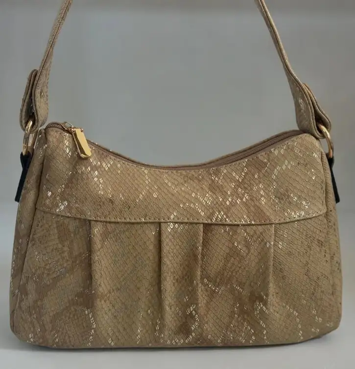 Türkmen fasonlar pombarh fasonlar Fasonlar 2025 fasonlar fason moda modalar Bezen bezen Türkmen fasonlar 2026 Türkmen fasonlar 2025 Türkmen fasonlar 2024 Türkmen fasonlar 2023 turkmenistan türkmenistan turkmen türkmen ashgabat  asgabat aşgabat balkan mary lebap dashoguz dasoguz daşoguz pombarh ponbarhat gulyupek gülýüpek stapel ştapel Gralan Çüýdeşen Abaýa Gadymy Krep Gurultaý 	Keteni Ýüpek Şifon Gipýur Lyon Welwet Atlas Kaşemir Streýç Suzana Ştapel Gülýüpek Pombarh Ýupka Gursakça Aksesuarlar Palto Penjek Okuw eşik Fata Sport eşik Uniforma Nakidka Öýme Şarf kompýuter ýaka ýaglyk Arenda köýnek 2nji el köýnek Taýyn köýnek Matalar Milli lybas milli lybaslar Toý köýnek Toý köýnekler toy koynek toy koynekler gundelik koynekler Gündelik	 
 köýnekler fata koynek Modern taze fason Eskiz koynektm turkmenkoynek türkmenkoynek fason moda moda fasonlar Iş eşik el iş	sada	ýakaly ýakasyz	keşdeli biserli	ýeňli giň nagyşly ýüregi açyk stoýka ýaka ýanly kombinasiýa 	zerli üsti aşak guşakly seçekli gysga ýeňli Gara, Çal, Altyn, Kümüş  Sumka